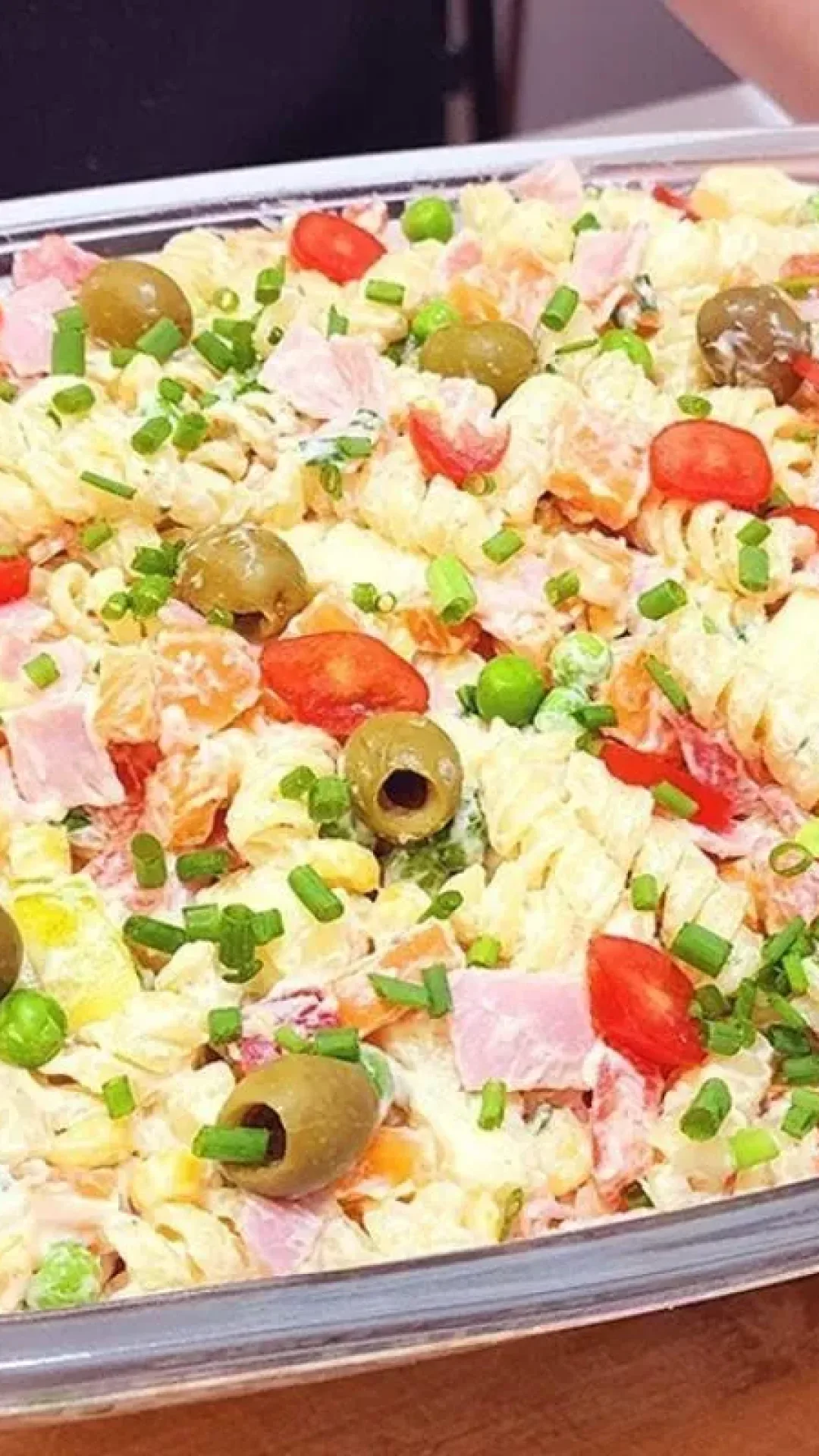 Macarronese deliciosa e muito colorida para acompanhar o seu almoço de domingo ou brilhar em datas festivas com a família