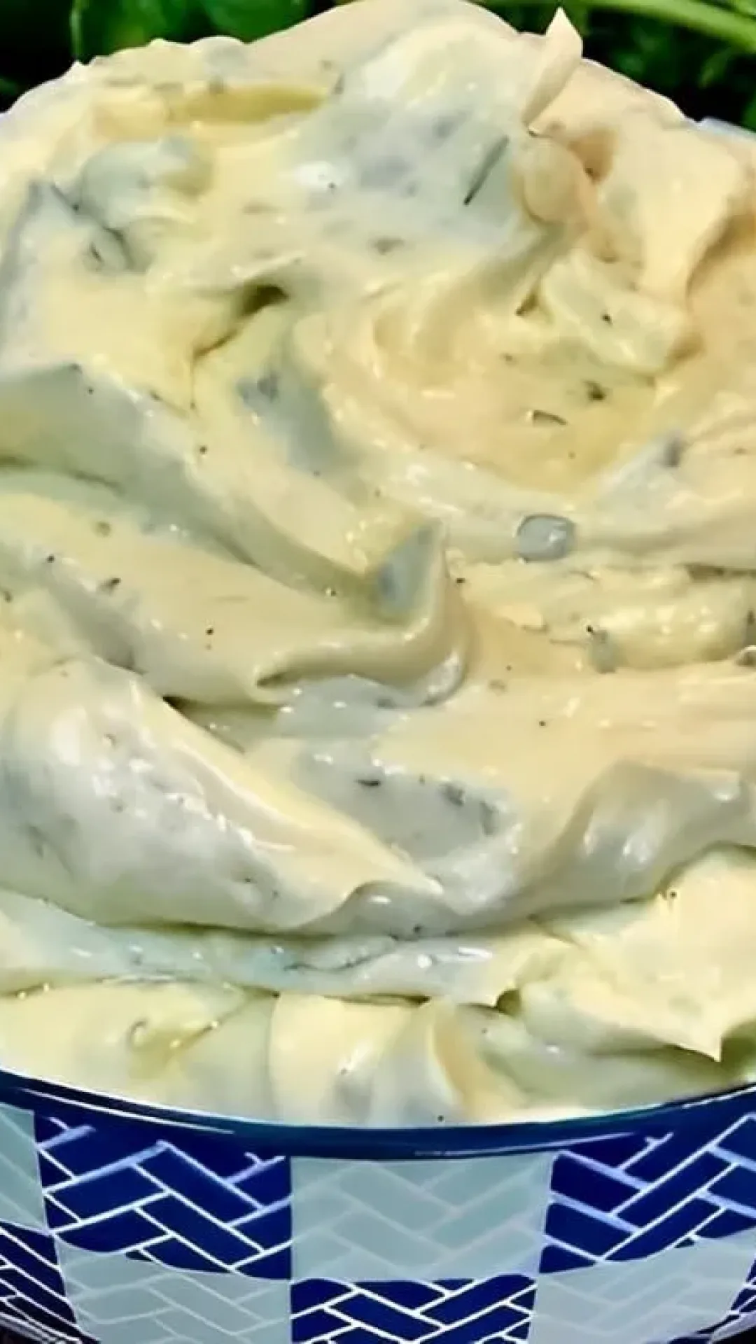 Maionese caseira temperada para lanches hambúrgueres e saladas uma delícia