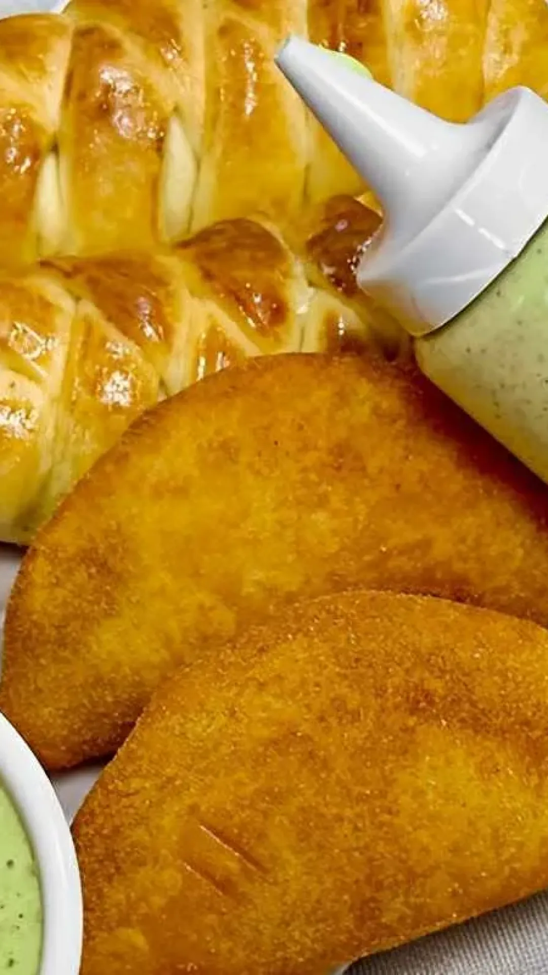 Maionese caseira temperada perfeita para lanches salgados e saladas
