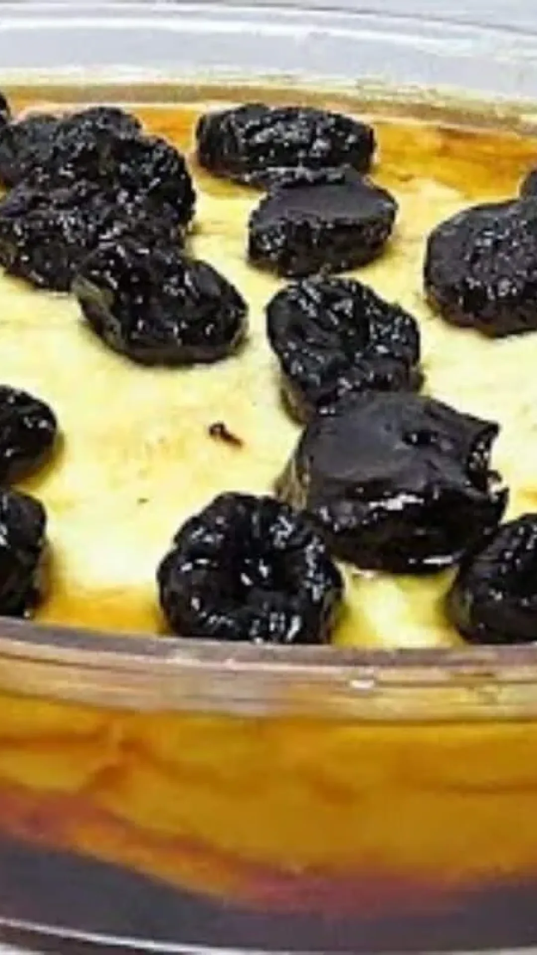 Manjar de coco na travessa: impossível comer apenas um pedaço, essa sobremesa vai ser sucesso garantido