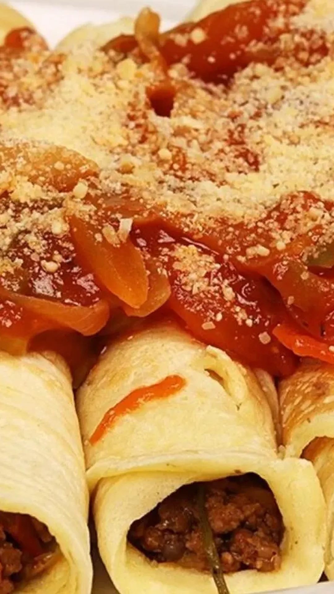 Massa de panqueca leve e saborosa, perfeita para recheios de carne ou frango
