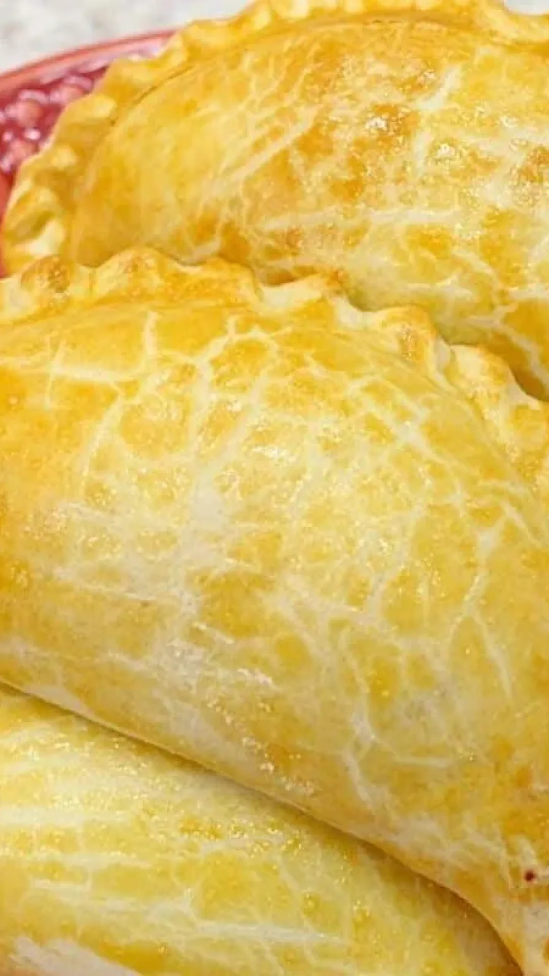 Massa especial para pastel assado com 3 ingredientes bem macia e rápida de preparar