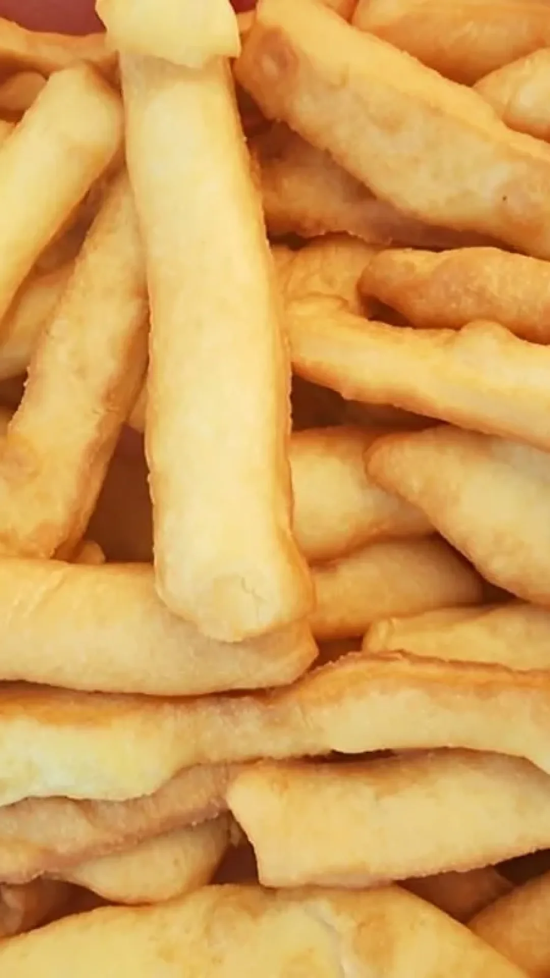 Massinha frita ou bolinho de espichar igual vovó fazia quando eu era criança uma delícia