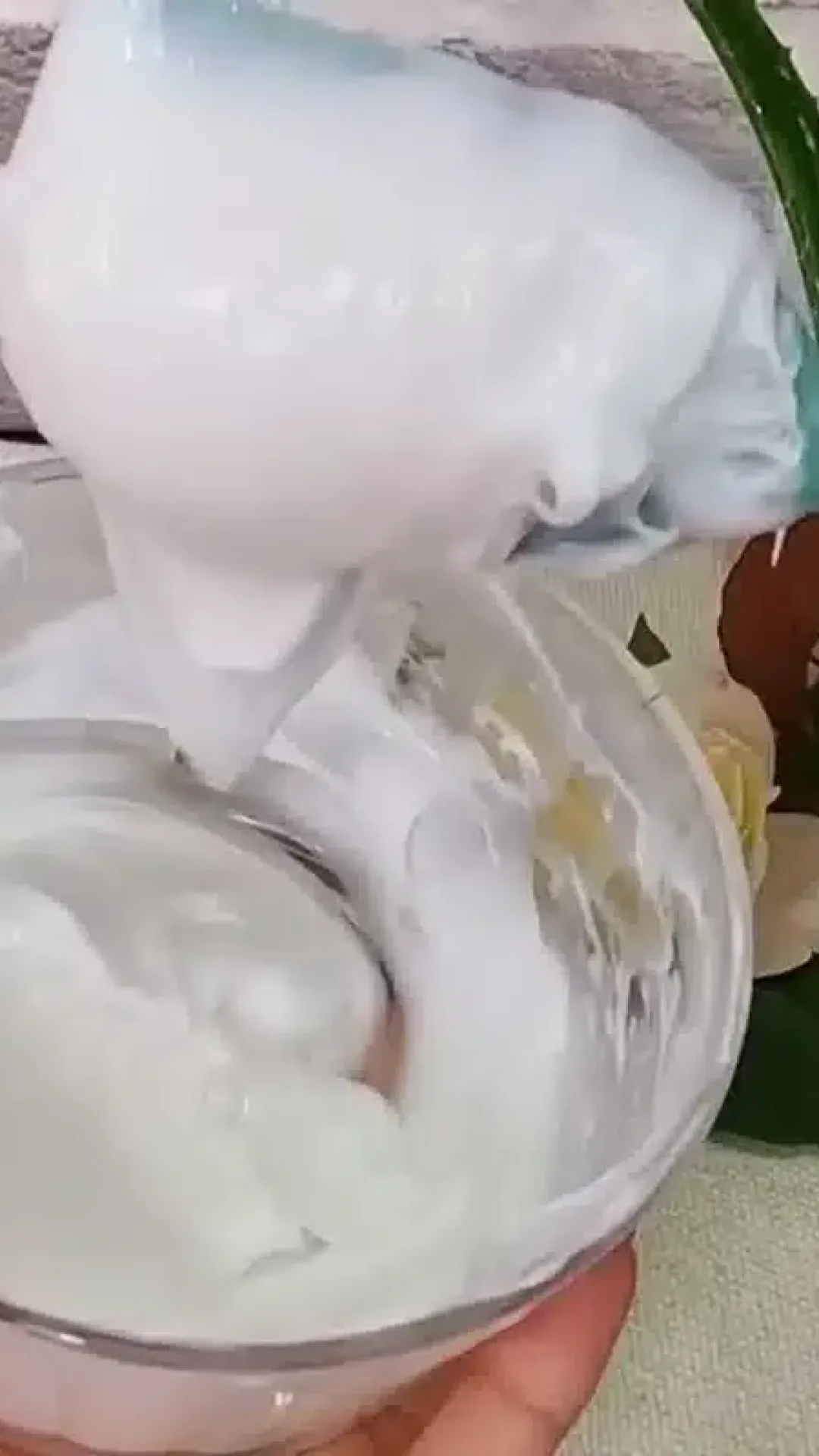 Melhor que cosmético caro: hidratante caseiro de babosa maravilhoso