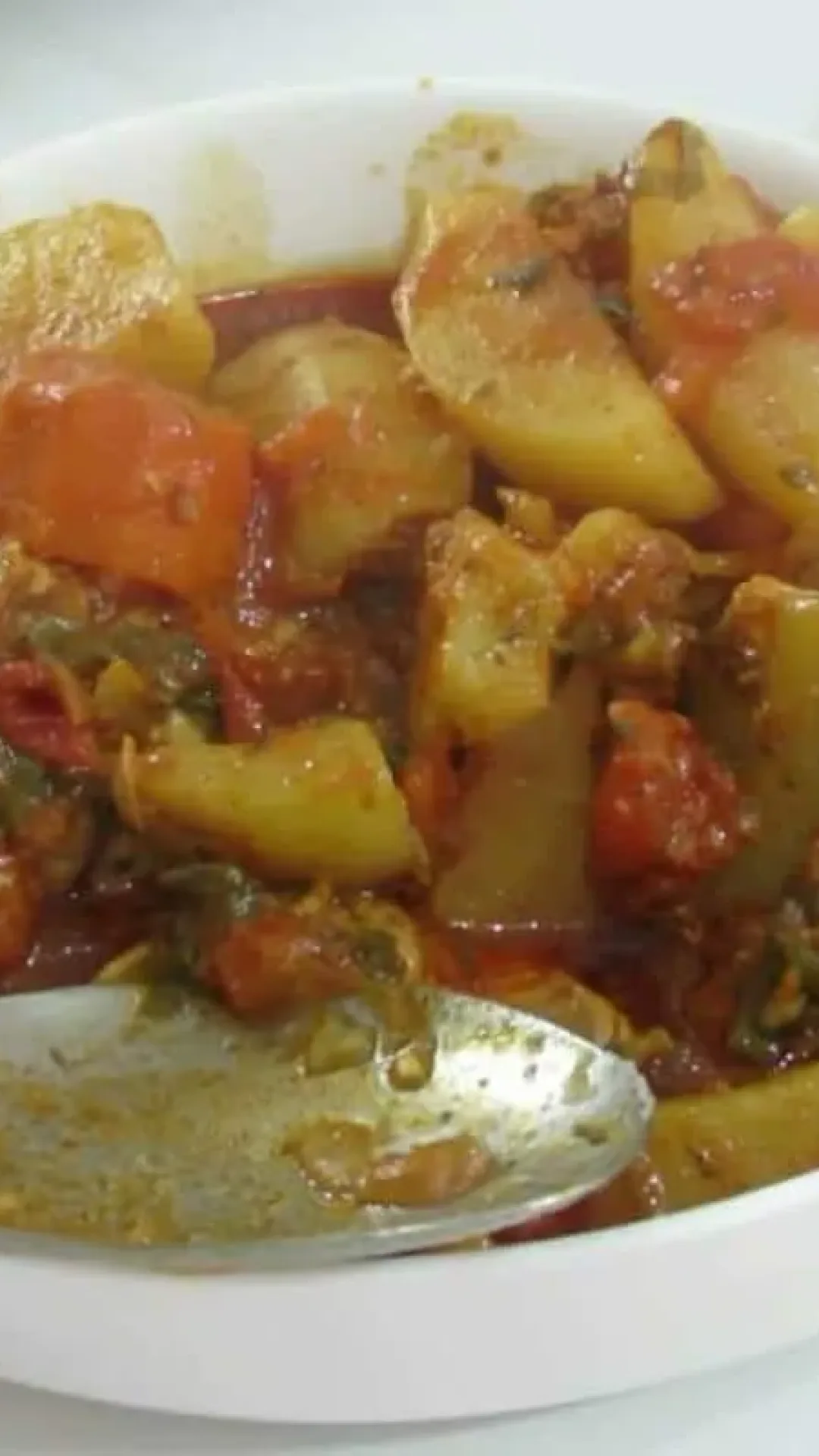 Minha mãe me ensinou a fazer o melhor frango na panela de pressão para o almoço