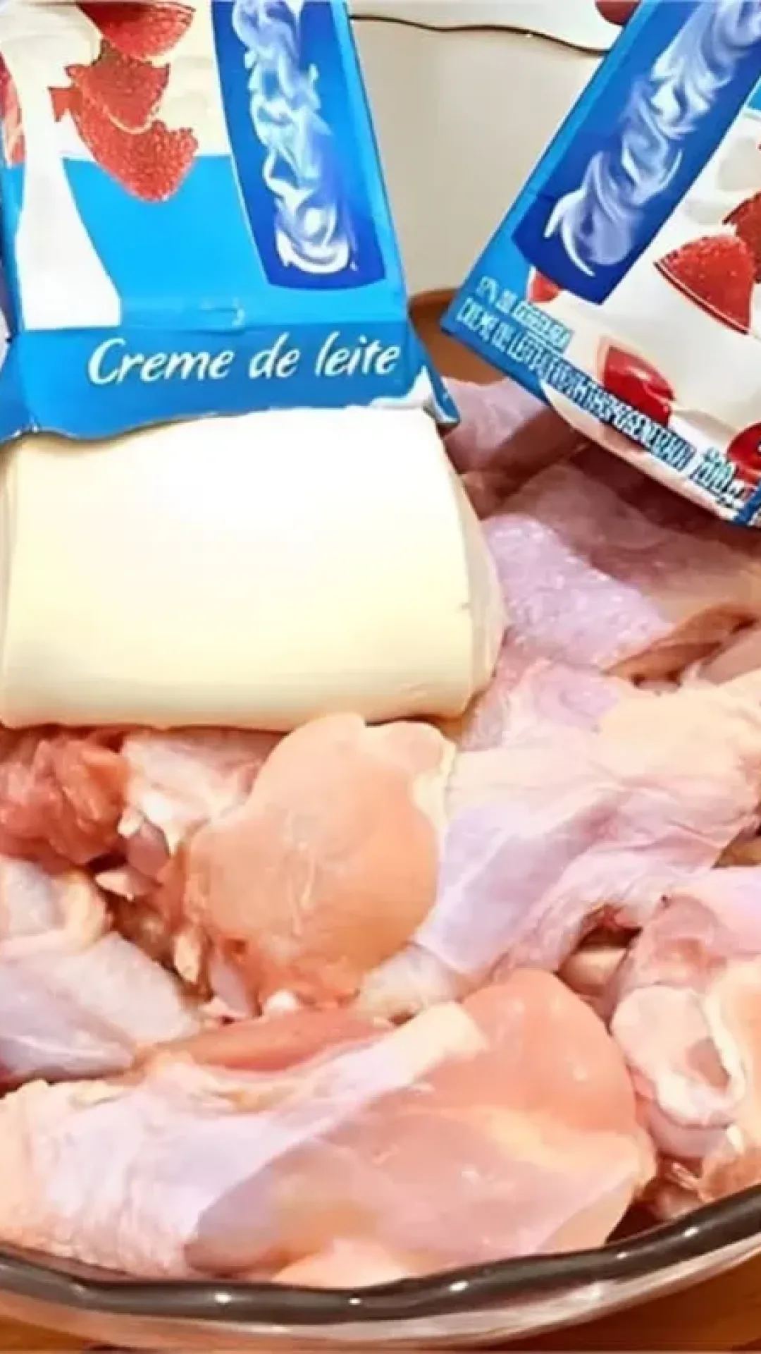 Misturei creme de leite no frango e fiz uma receita de frango maravilhosa