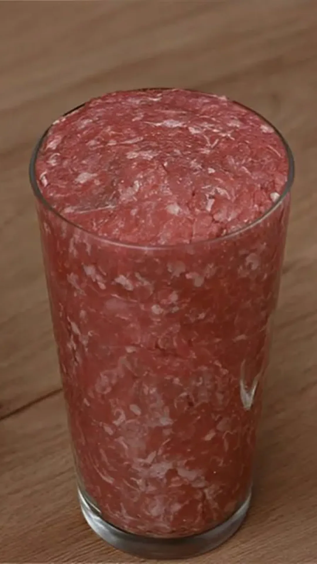 Misturei esses ingredientes e fiz bolinho de carne frito uma receita que fez sucesso nos anos 80 e 90