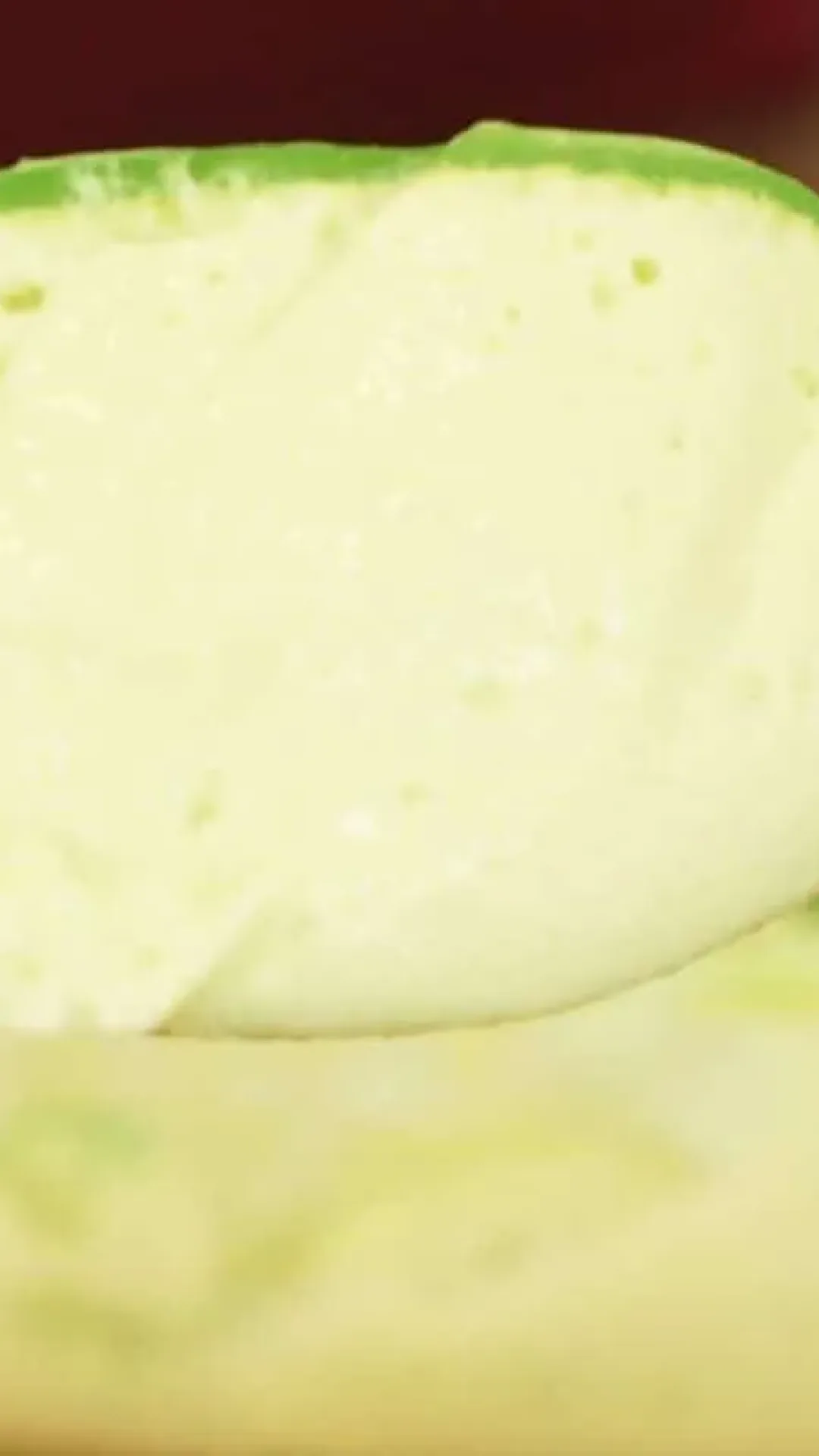 Mousse de limão: super cremosa, fácil de fazer e perfeita para servir bem gelada