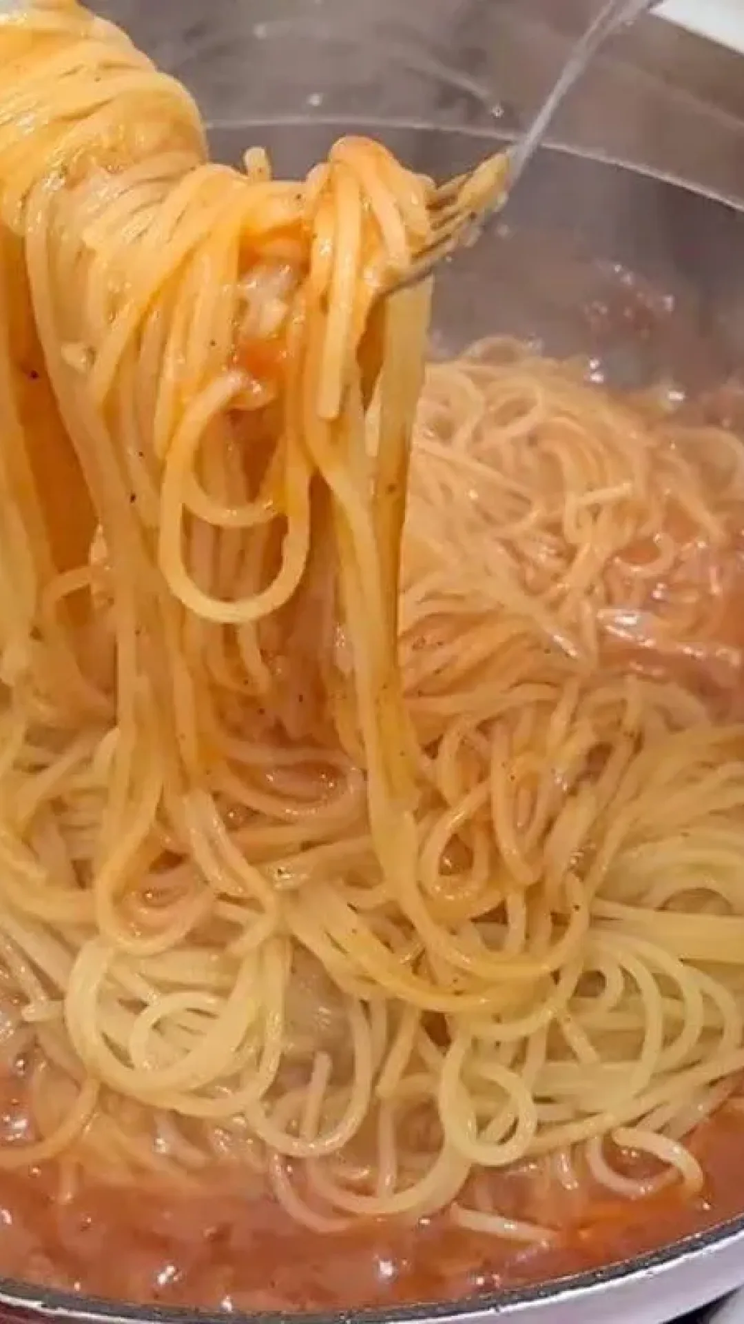 Não faça macarrão na sua casa sem conhecer essa receita de macarronada deliciosa