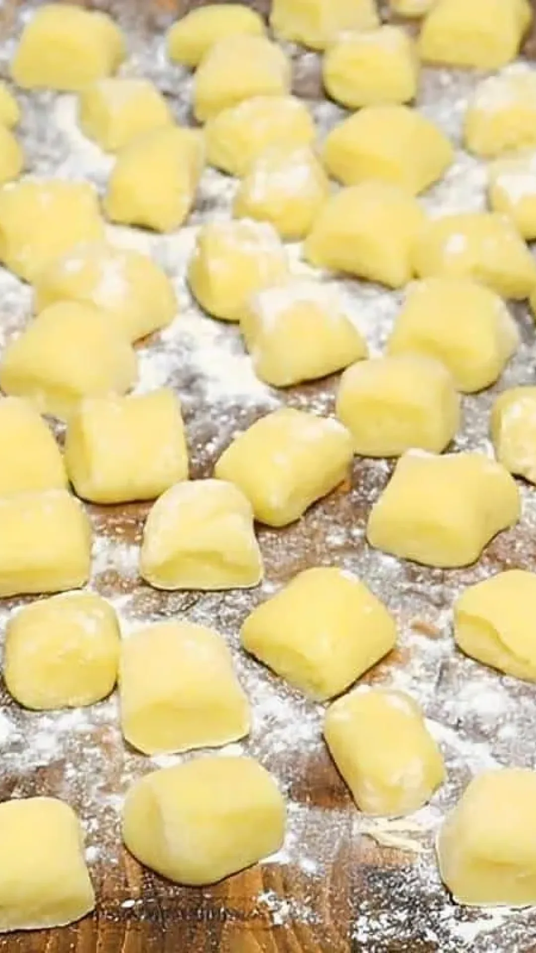 Nhoque de batata que derrete na boca um prato delicioso e perfeito para o almoço de Dia das Mães