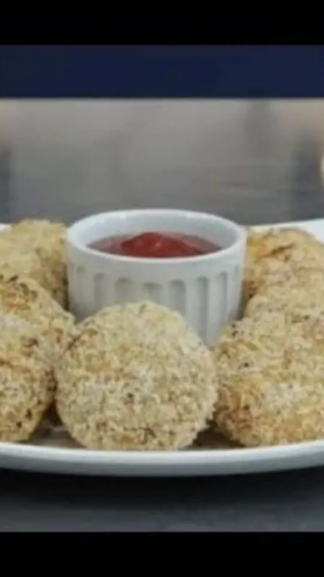 Nuggets caseiro feito em casa gastando pouco,  uma opção muito mais saudável e crocante