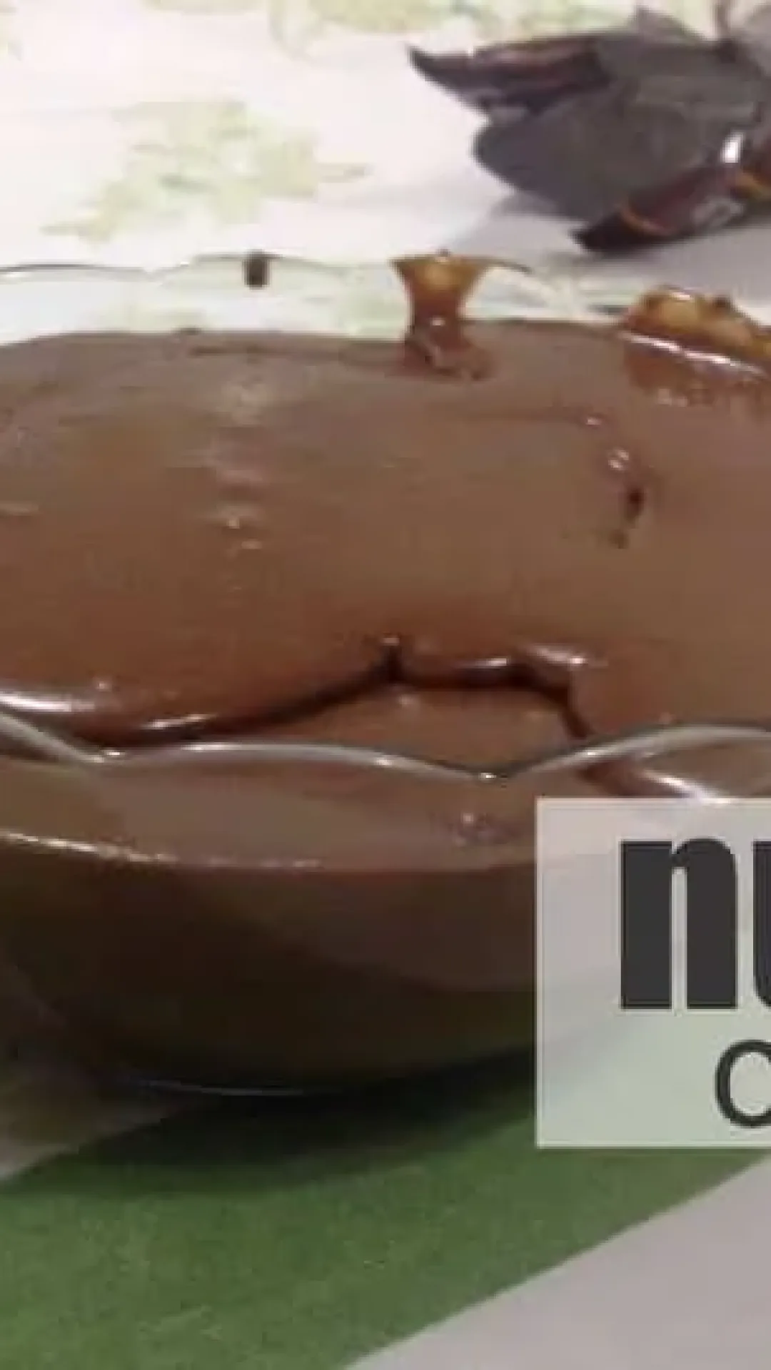 Nutella Caseira (creme de avelãs)