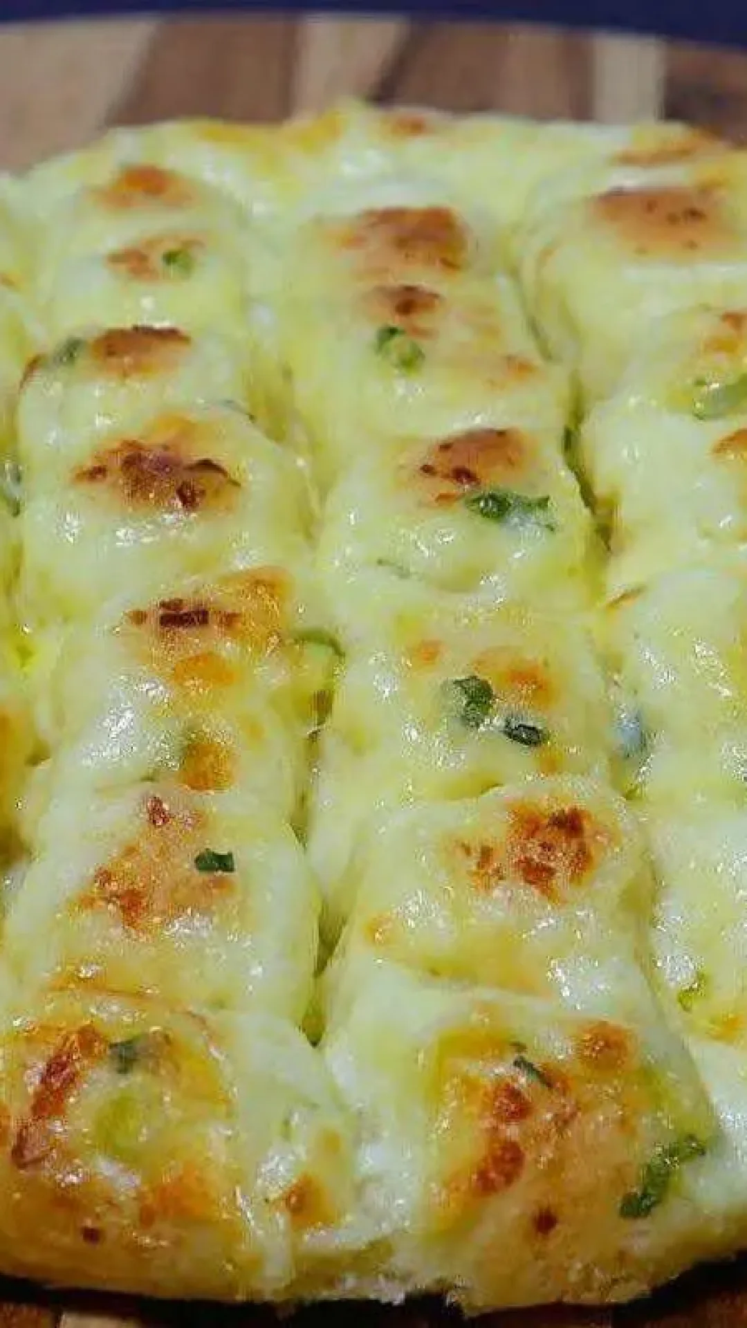 O melhor pão de alho com queijo que existe ótimo para acompanhar seu churrasco