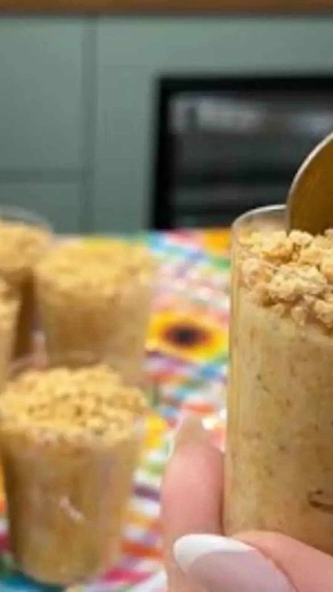 Paçoquinha cremosa no copinho: ótima para festa junina ou aniversário com esse tema