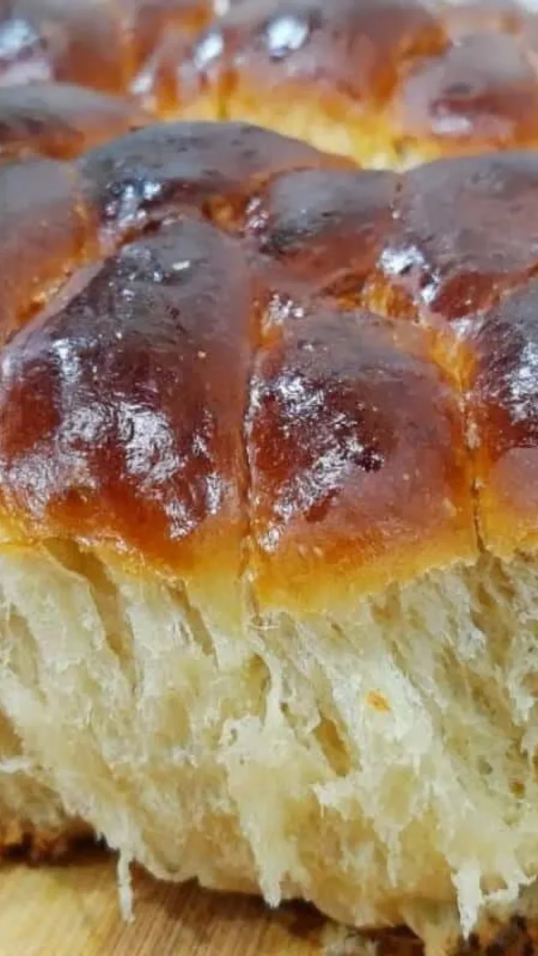 Padeiro profissional ensina a fazer rosca caseira de um jeito fácil e rápido