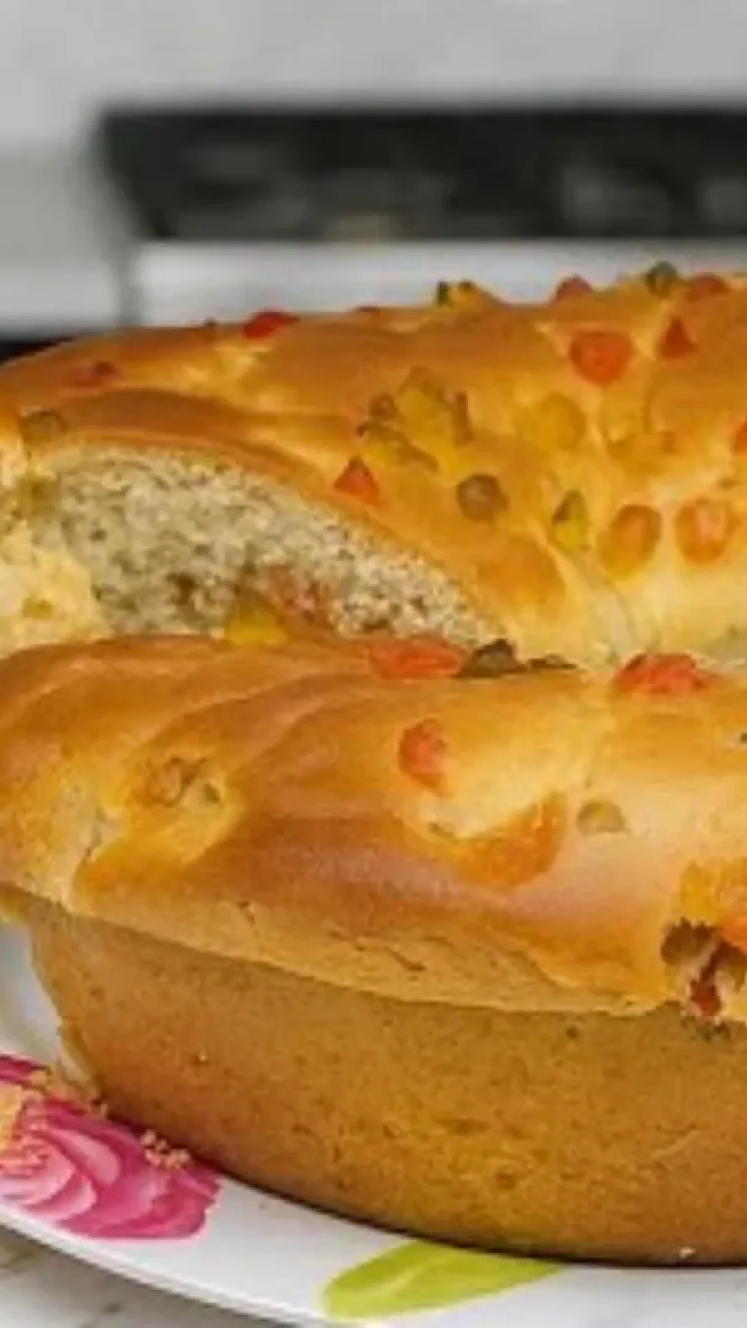 Panetone de travessa feito no liquidificador: sobremesa de Natal fácil e rápida