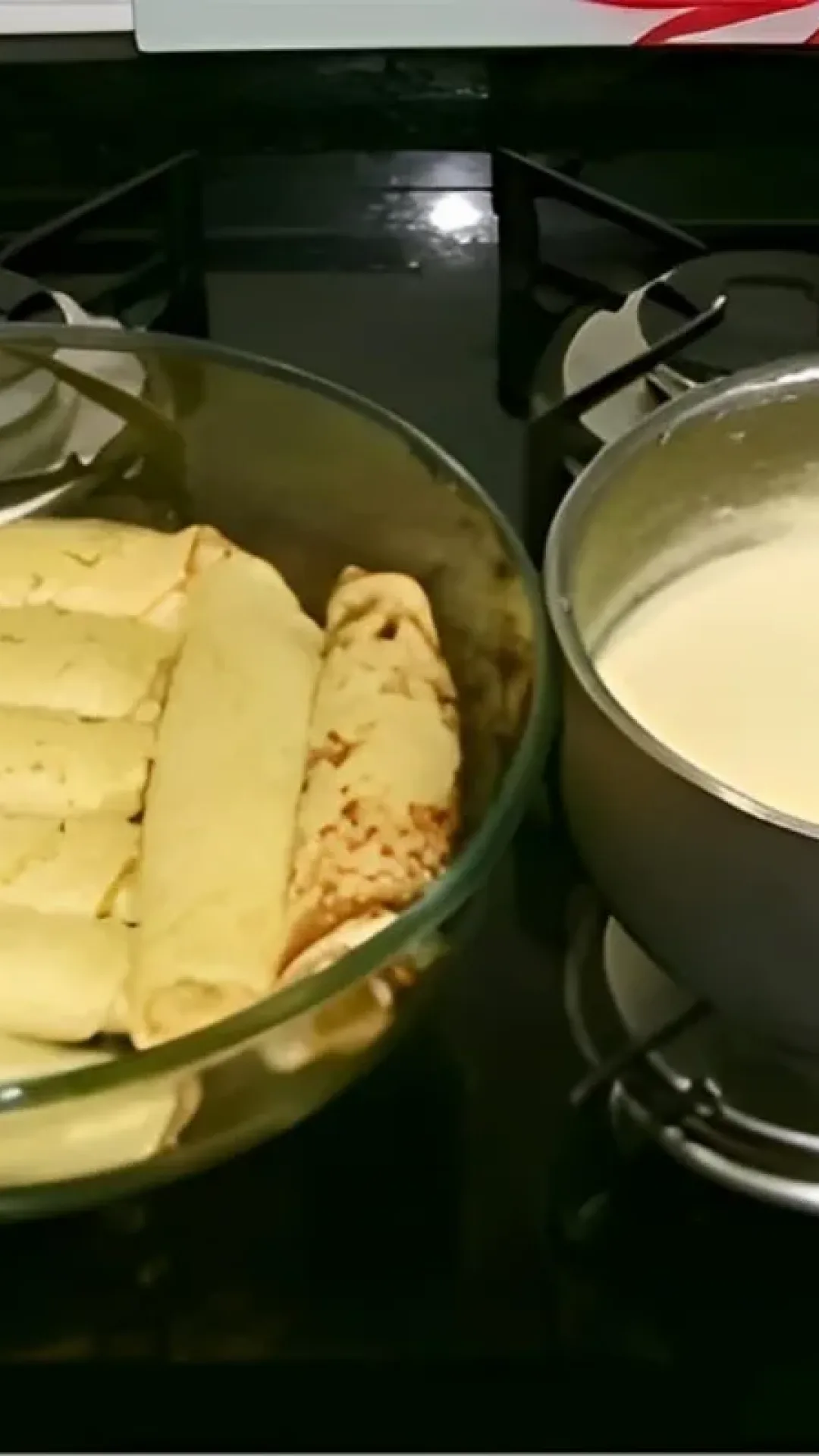 Panqueca de frango com molho branco receita de restaurante para fazer em casa