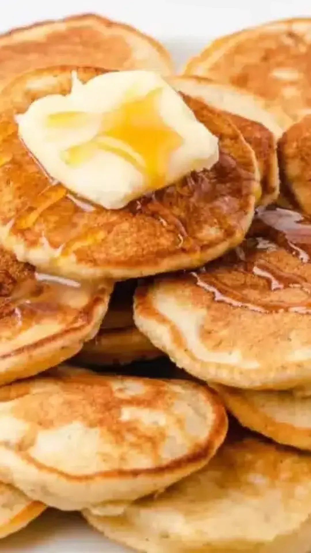 Panqueca sem ovo e sem leite, que fica irresistível e é perfeita para variar o cardápio