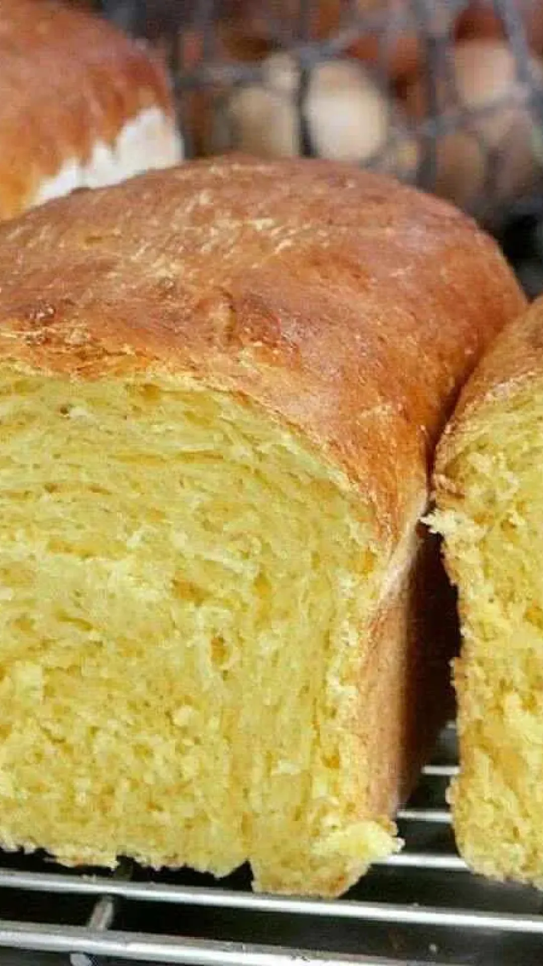 Pão caseiro bem fofinho com cenoura e apenas 1 ovo