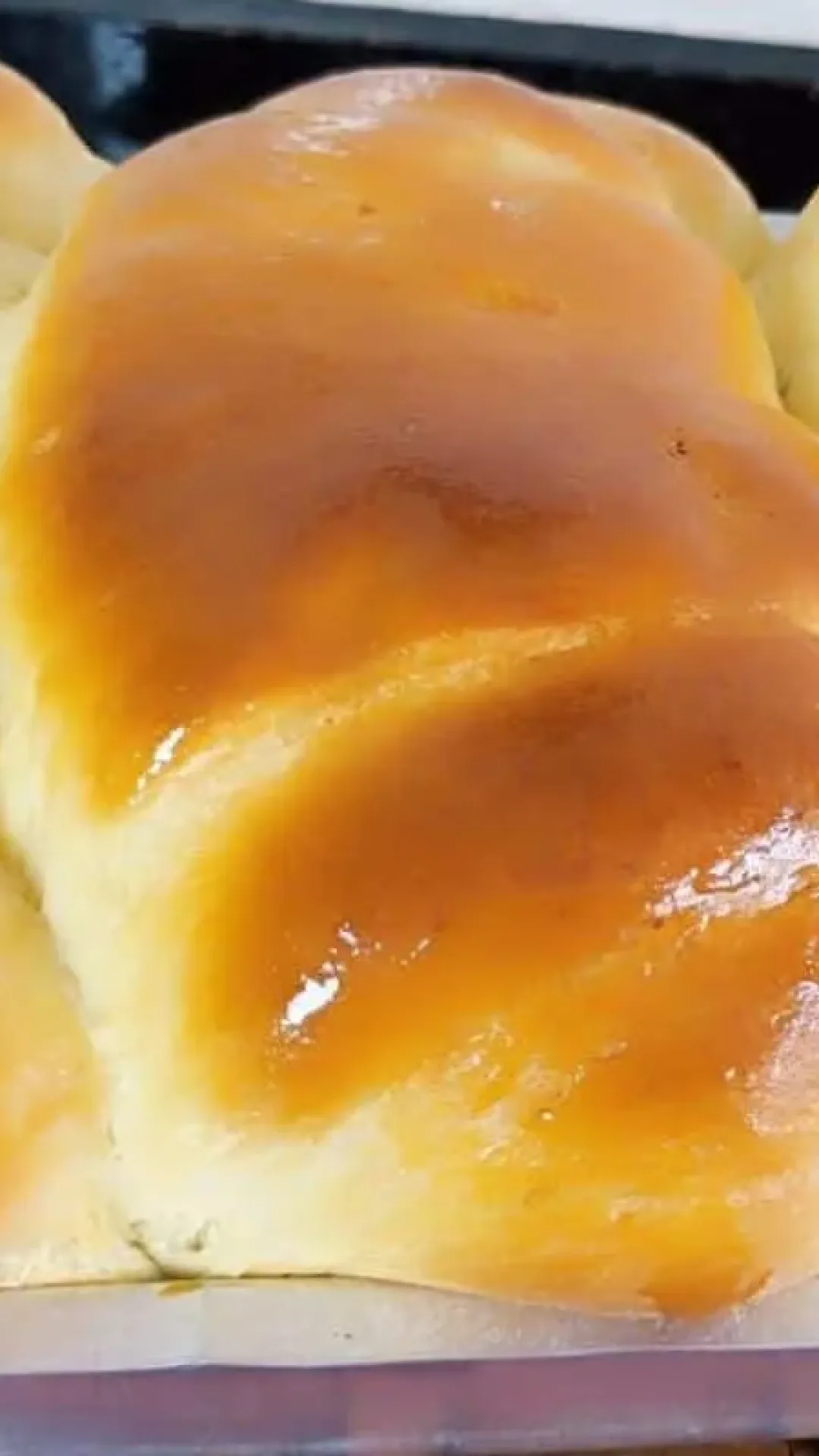 Pão caseiro grande que cresce até nos dias mais frios: essa receita nunca dá errado