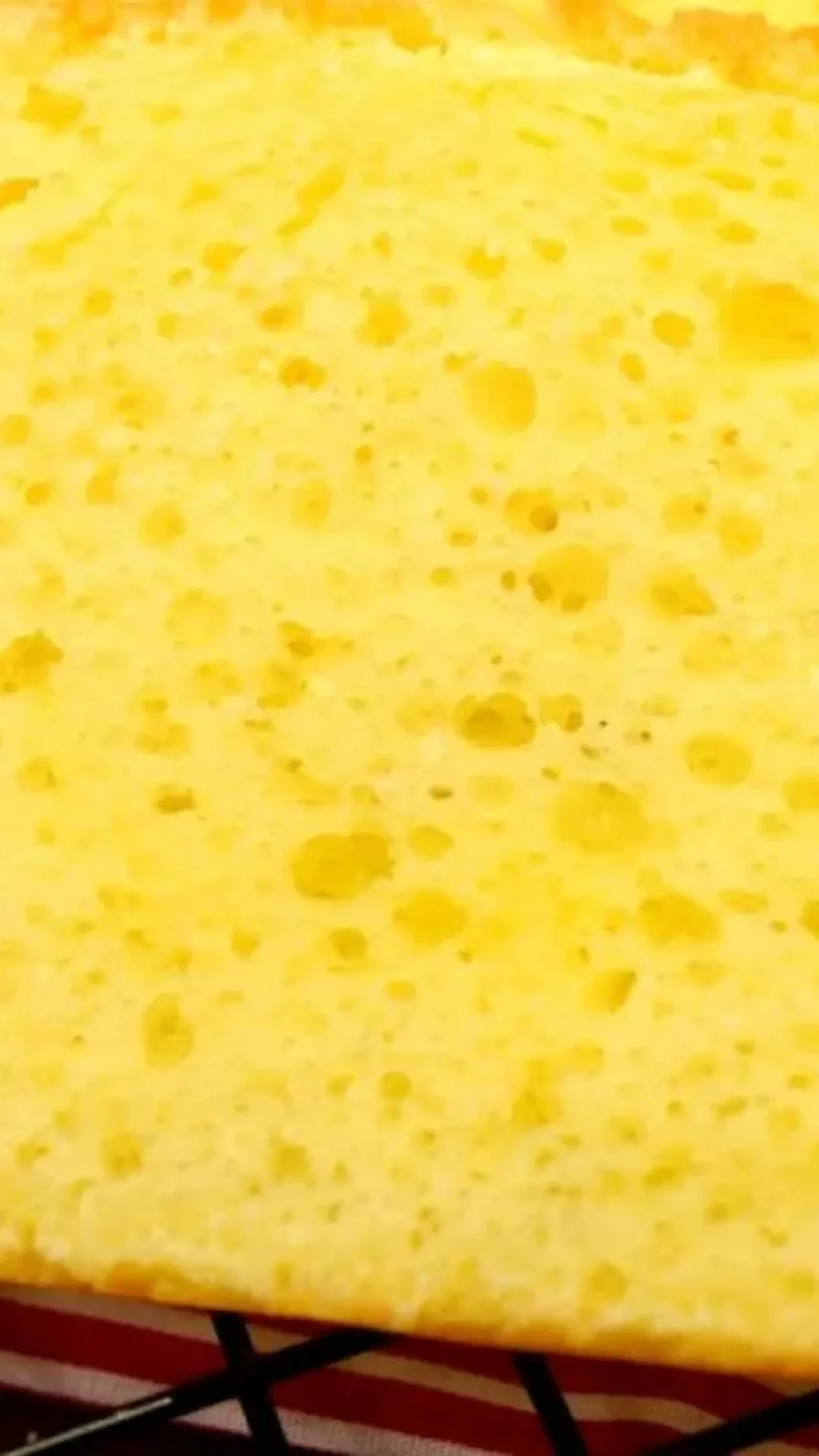 Pão caseiro sem farinha que fica uma delícia e super macio para o café da manhã