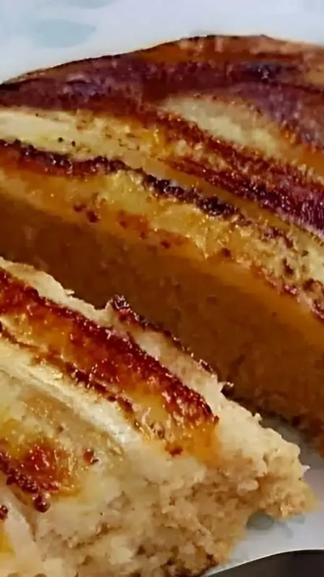 Pão de aveia com banana assado na frigideira um lanche rápido e delicioso para qualquer hora do dia