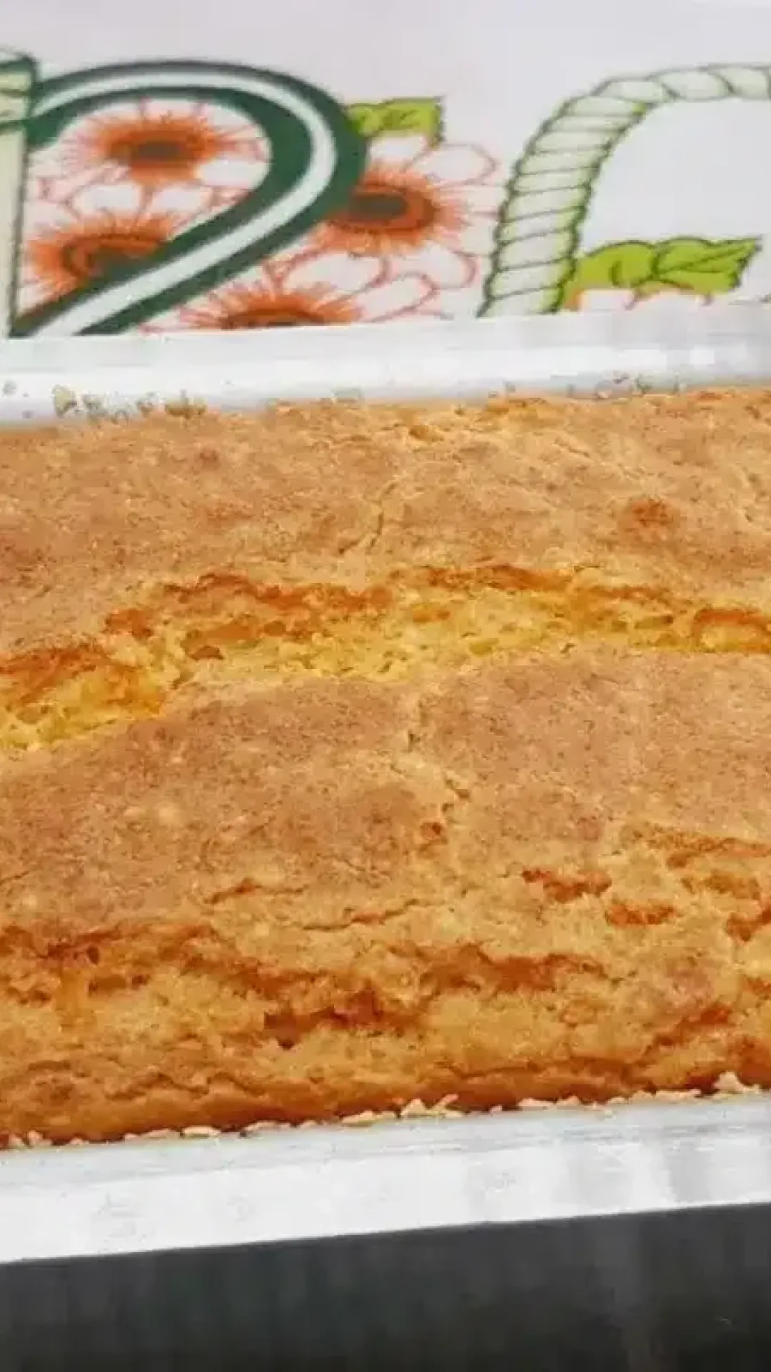 Pão de flocão sem trigo e sem glúten muito fofinho e delicioso para o seu café da manhã em família