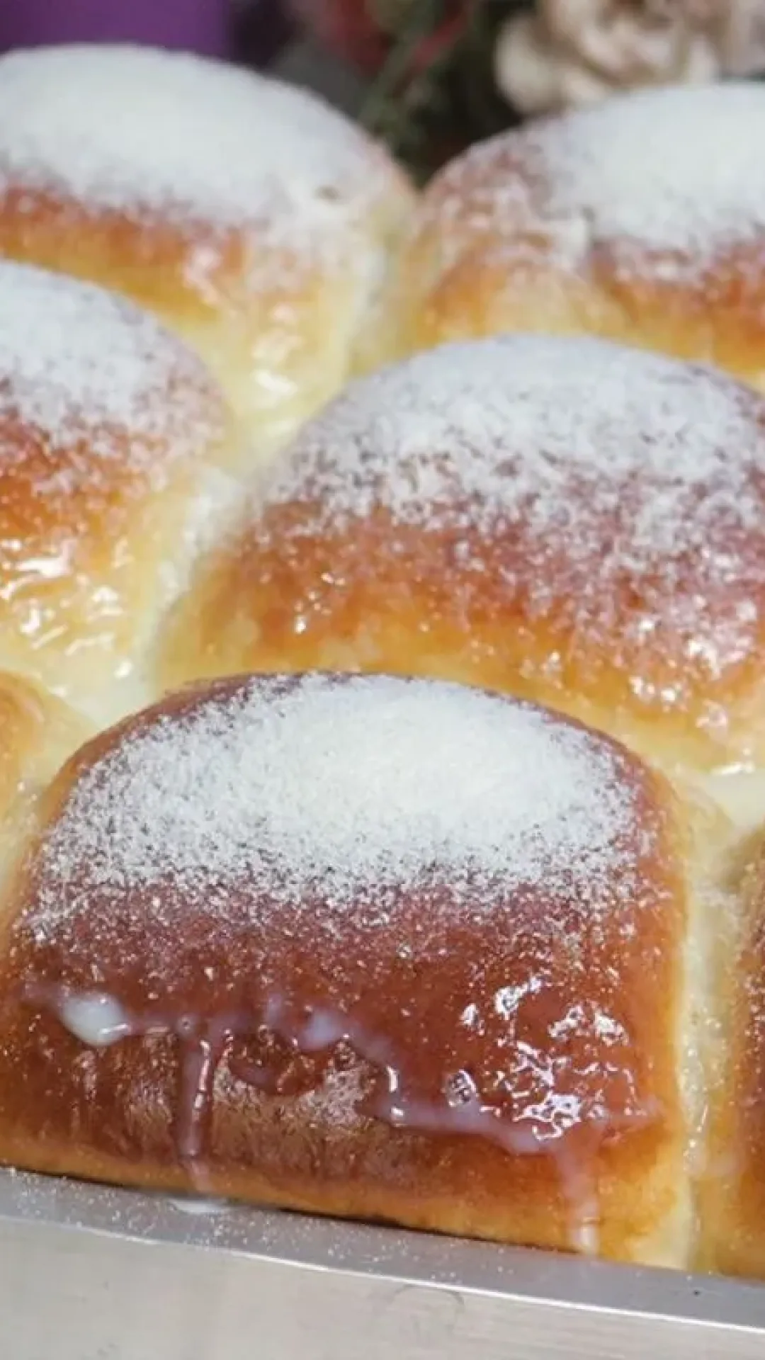 Pão de leite Ninho, que fica fofinho, derrete na boca e é a escolha perfeita para o seu café