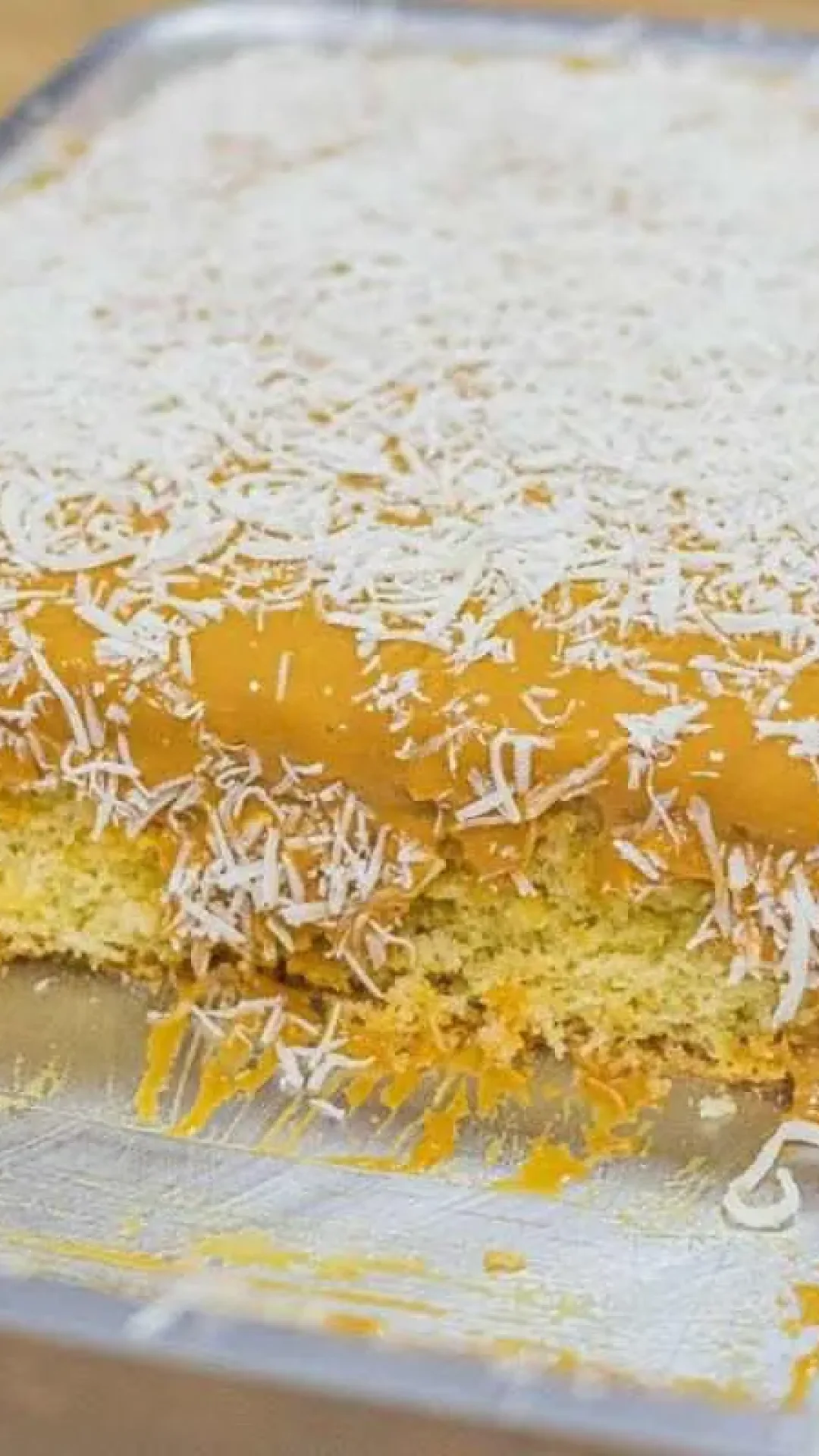 Pão de ló com cobertura uma delícia super fácil de preparar