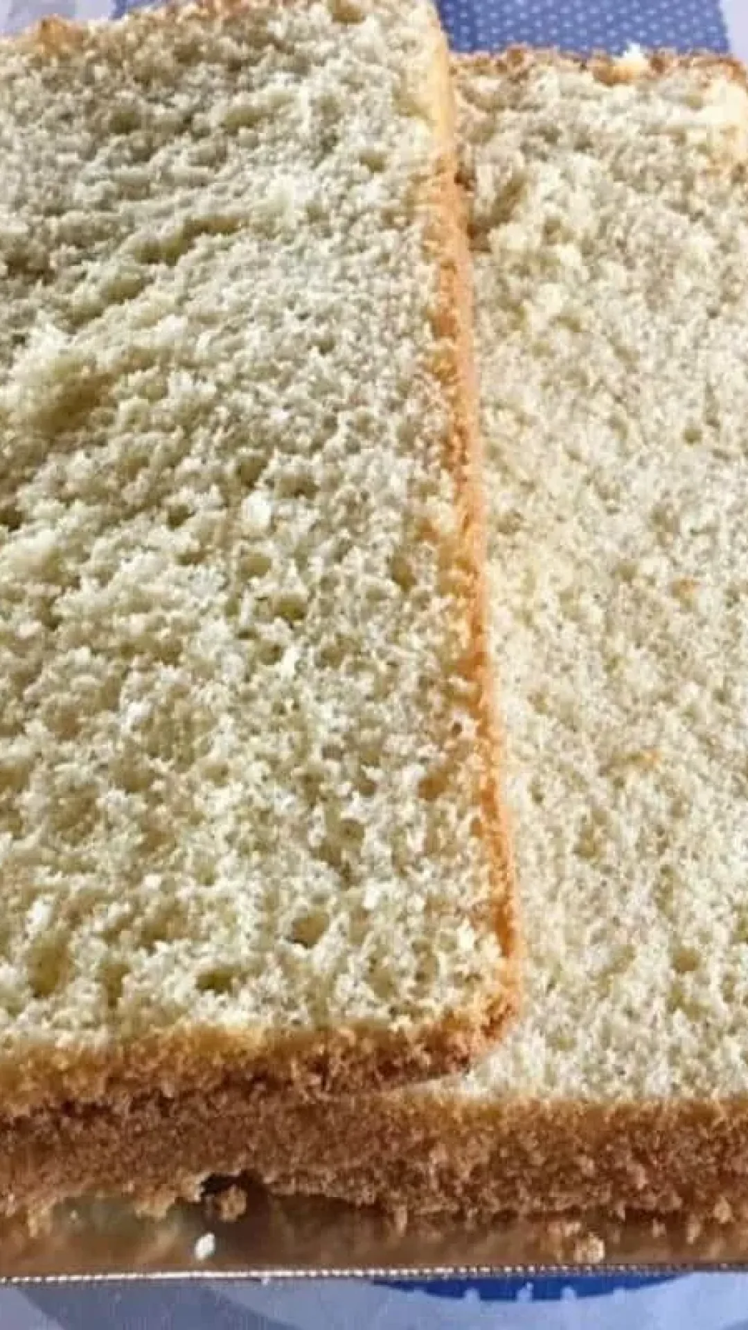 Pão de ló grande fofinho e macio que não racha nem quebra na hora de rechear
