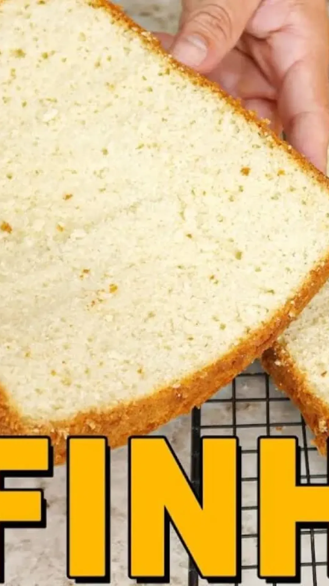 Pão de ló profissional fofinho e leve, fácil de fazer e ótimo para rechear bolos