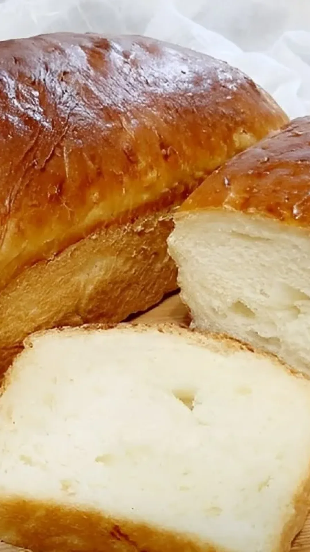 Pão de mandioca fofinho e saboroso para o seu café da tarde