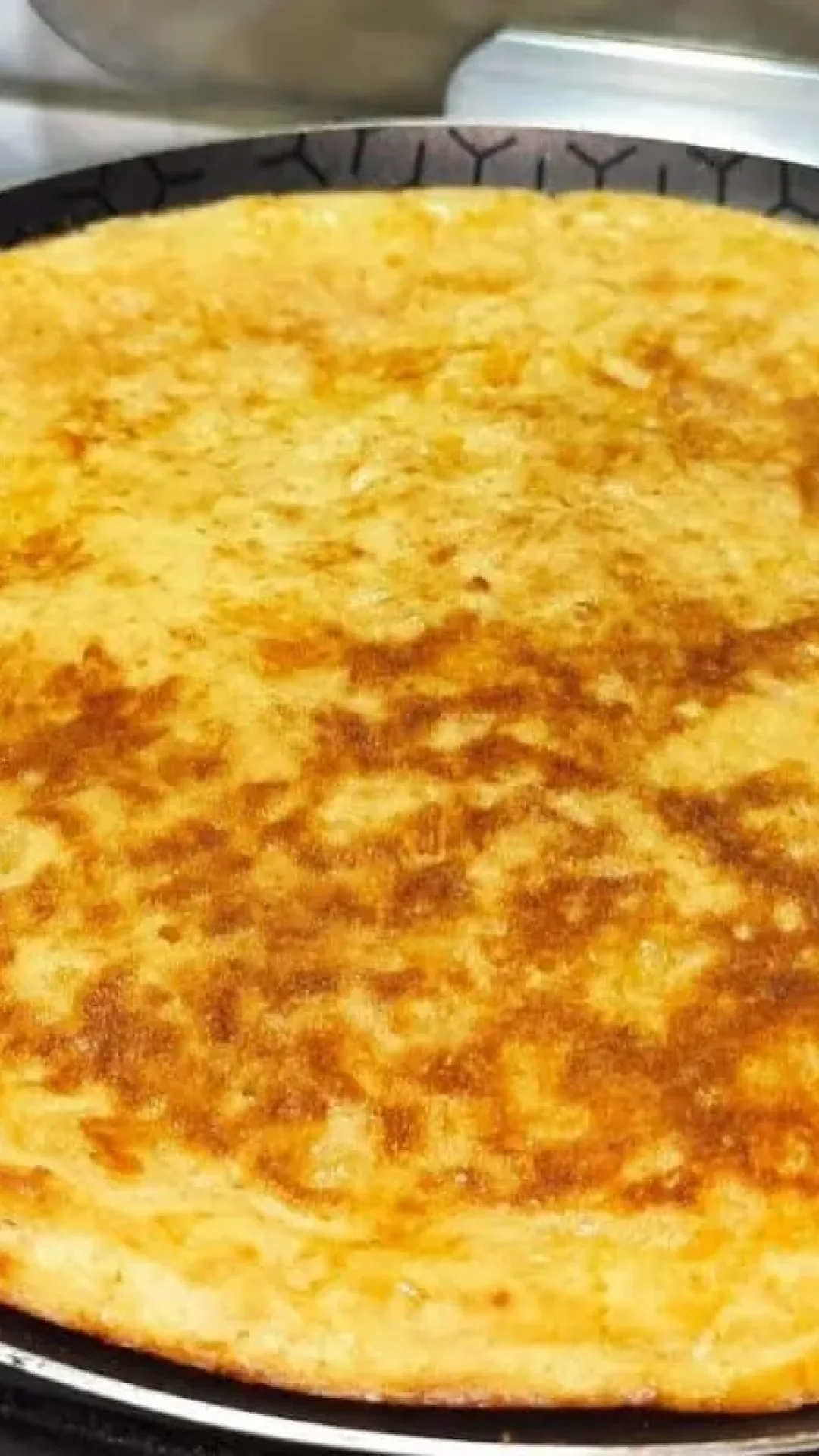 Pão de queijo de frigideira delicioso e que fica pronto em poucos minutos