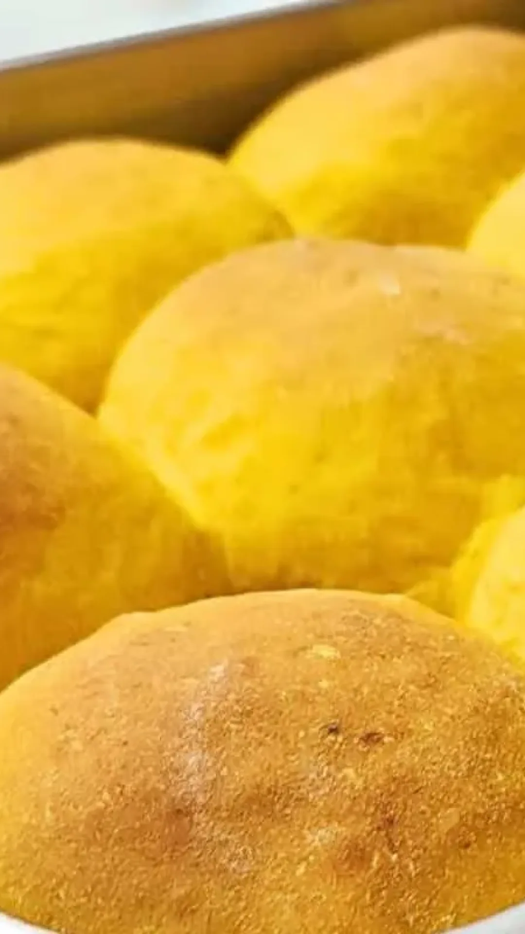 Pãozinho caseiro de abóbora vai ser a melhor novidade do seu café da manhã
