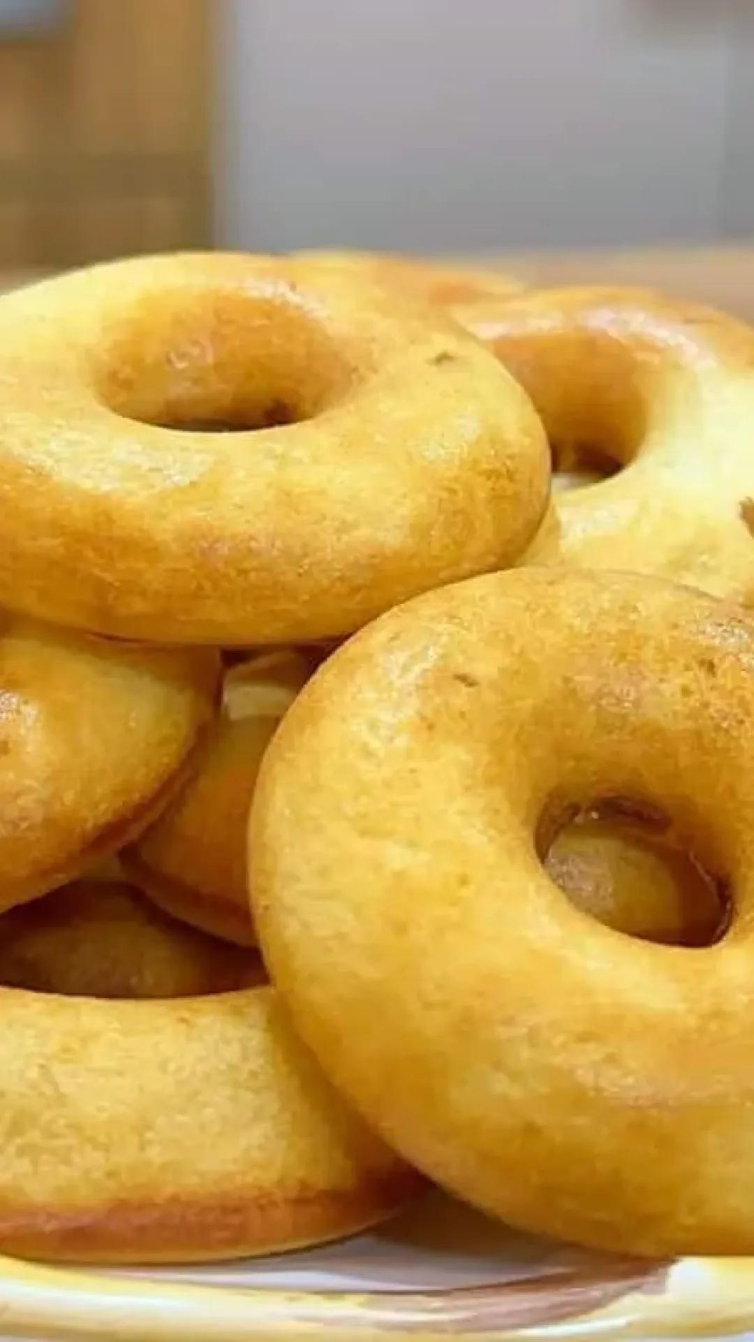 Pãozinho sem trigo em formato de rosquinha delicioso para fazer no chá da tarde