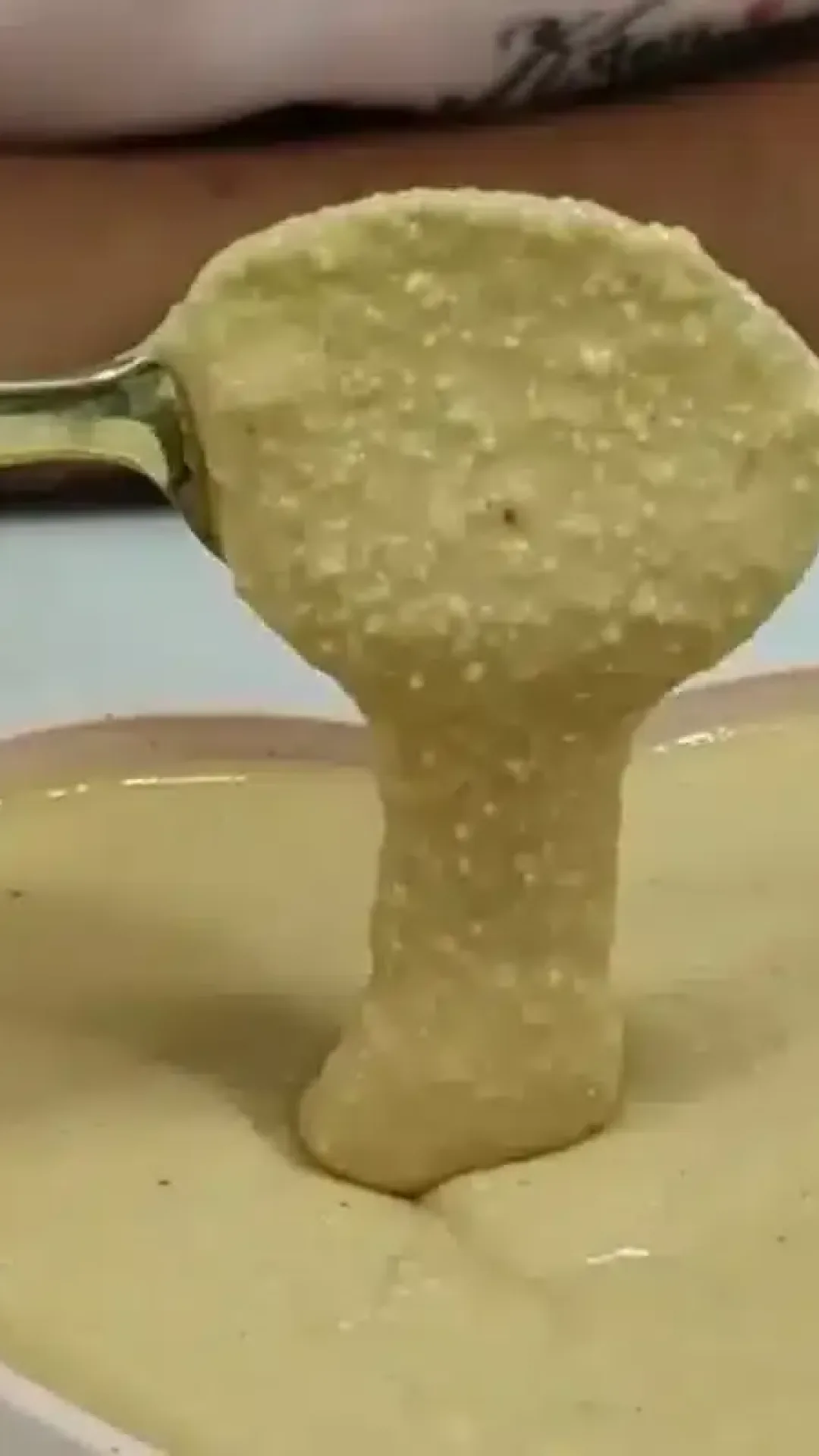 Pasta de amendoim cremosa e saudável, para você economizar no supermercado e usar na sua rotina diária