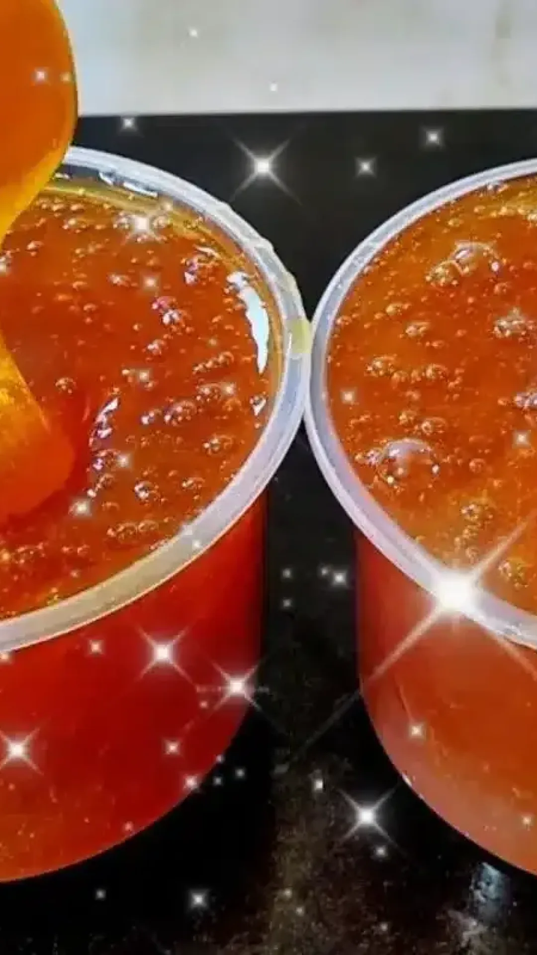 Pasta de brilho com vinagre: chega de esforço para limpar panela queimada