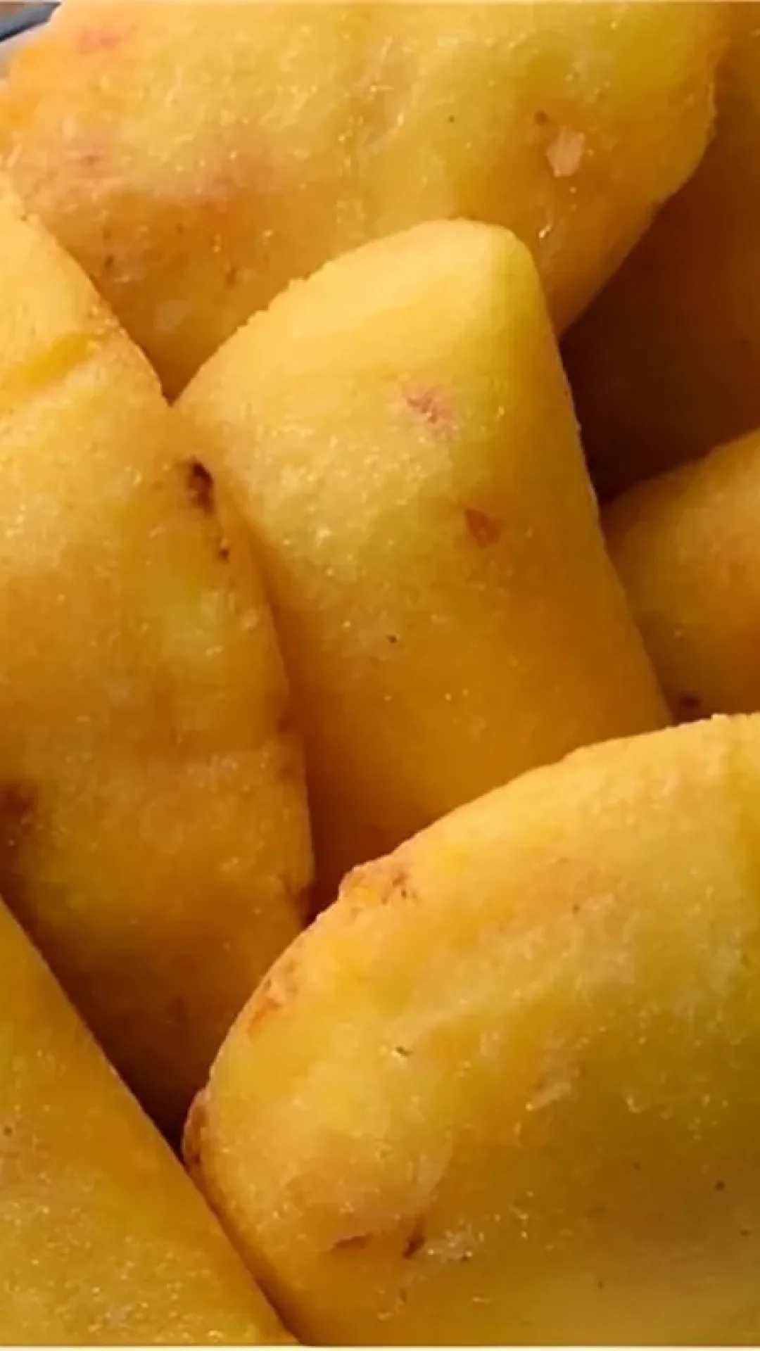 Pastel da roça um pastel de mandioca recheado com carne perfeito para família ou para vender