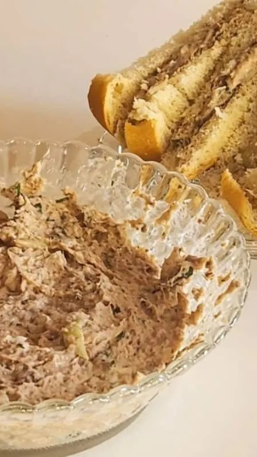 Patê de sardinha super fácil e rápido de preparar, para servir com torradas em qualquer ocasião