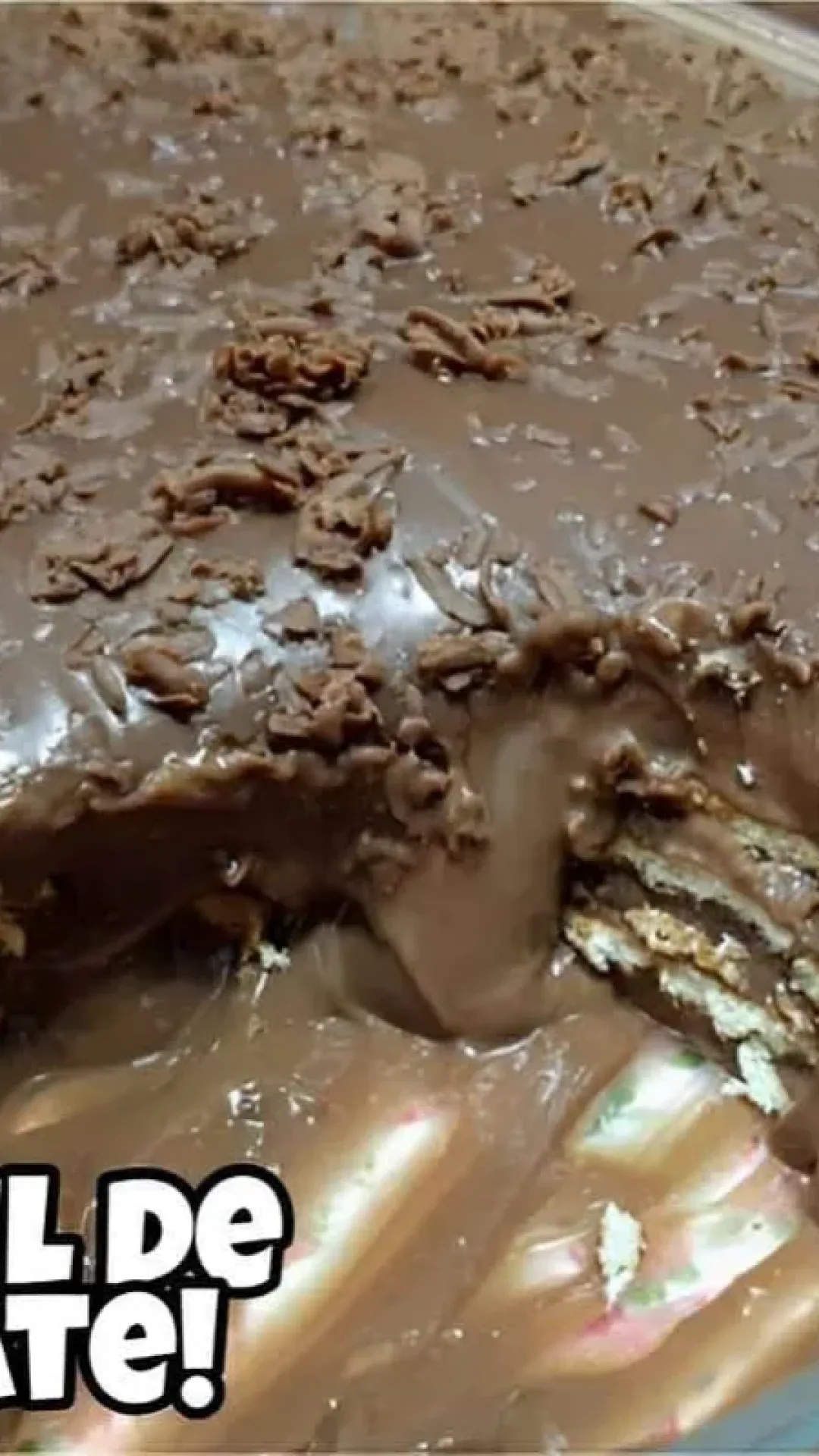 Pavê de chocolate fácil e bem chocolatudo que não pode faltar no seu almoço de natal