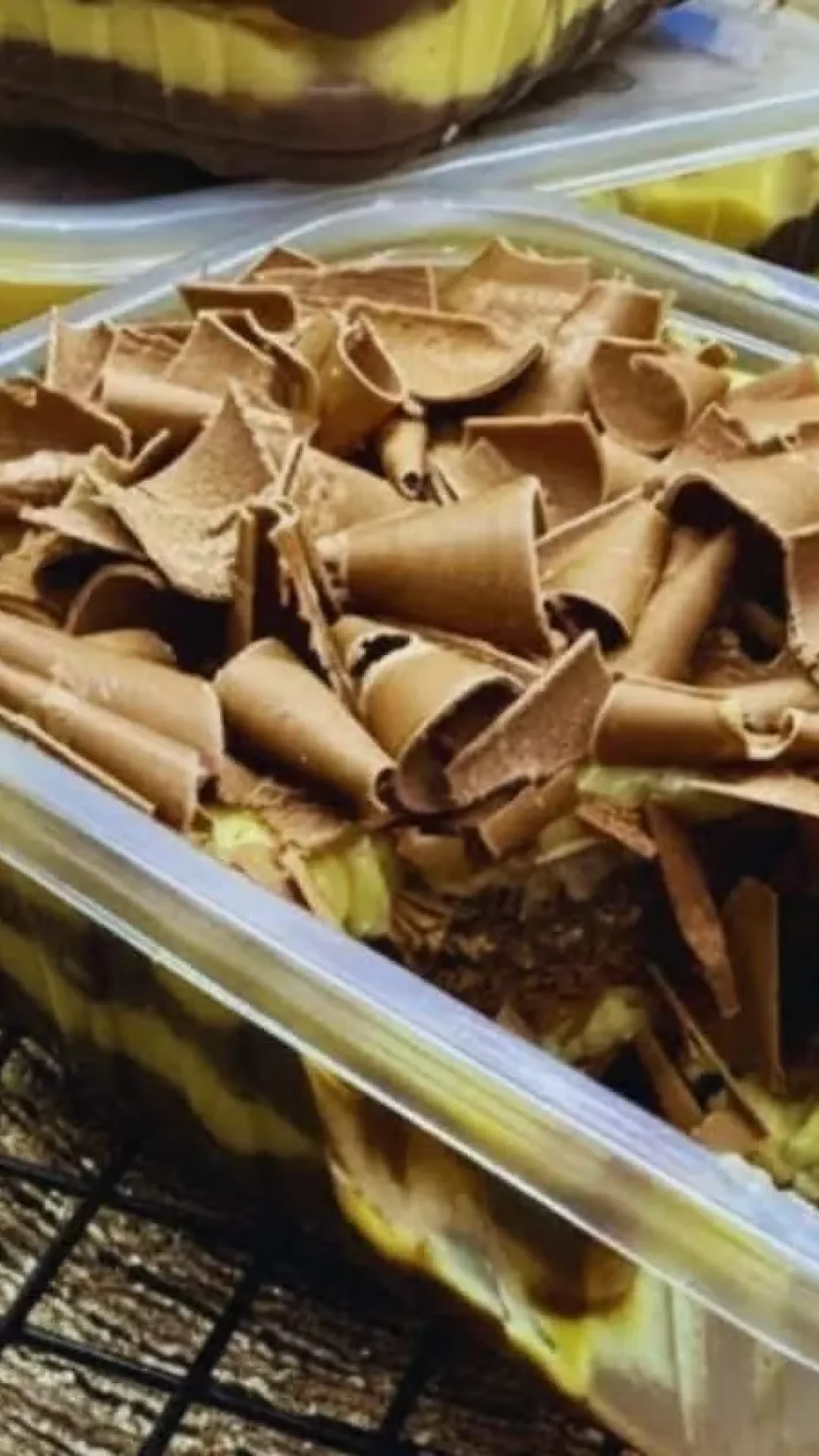Pavê de maracujá com chocolate: receita fácil de fazer e que rende muito para você fazer e vender
