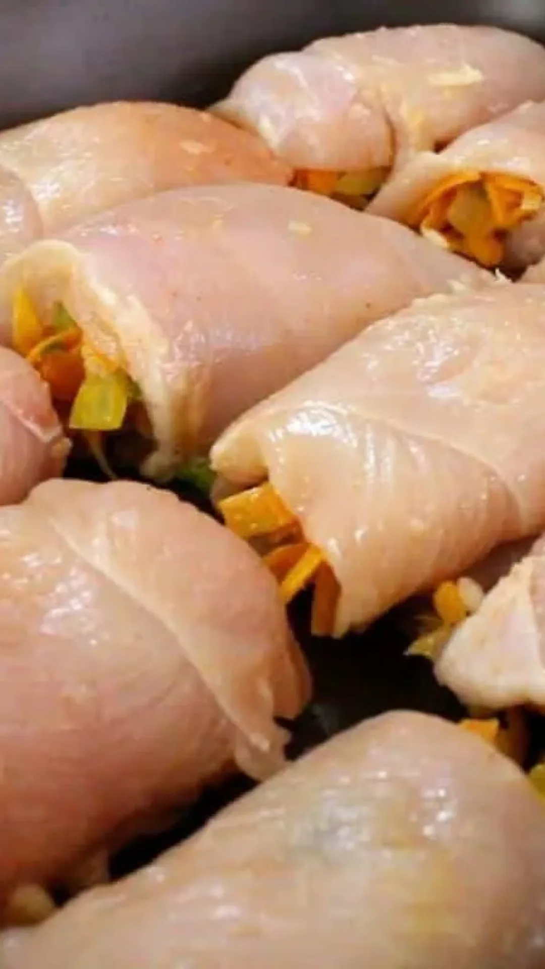Peito de frango recheado para surpreender todo mundo no seu almoço de domingo