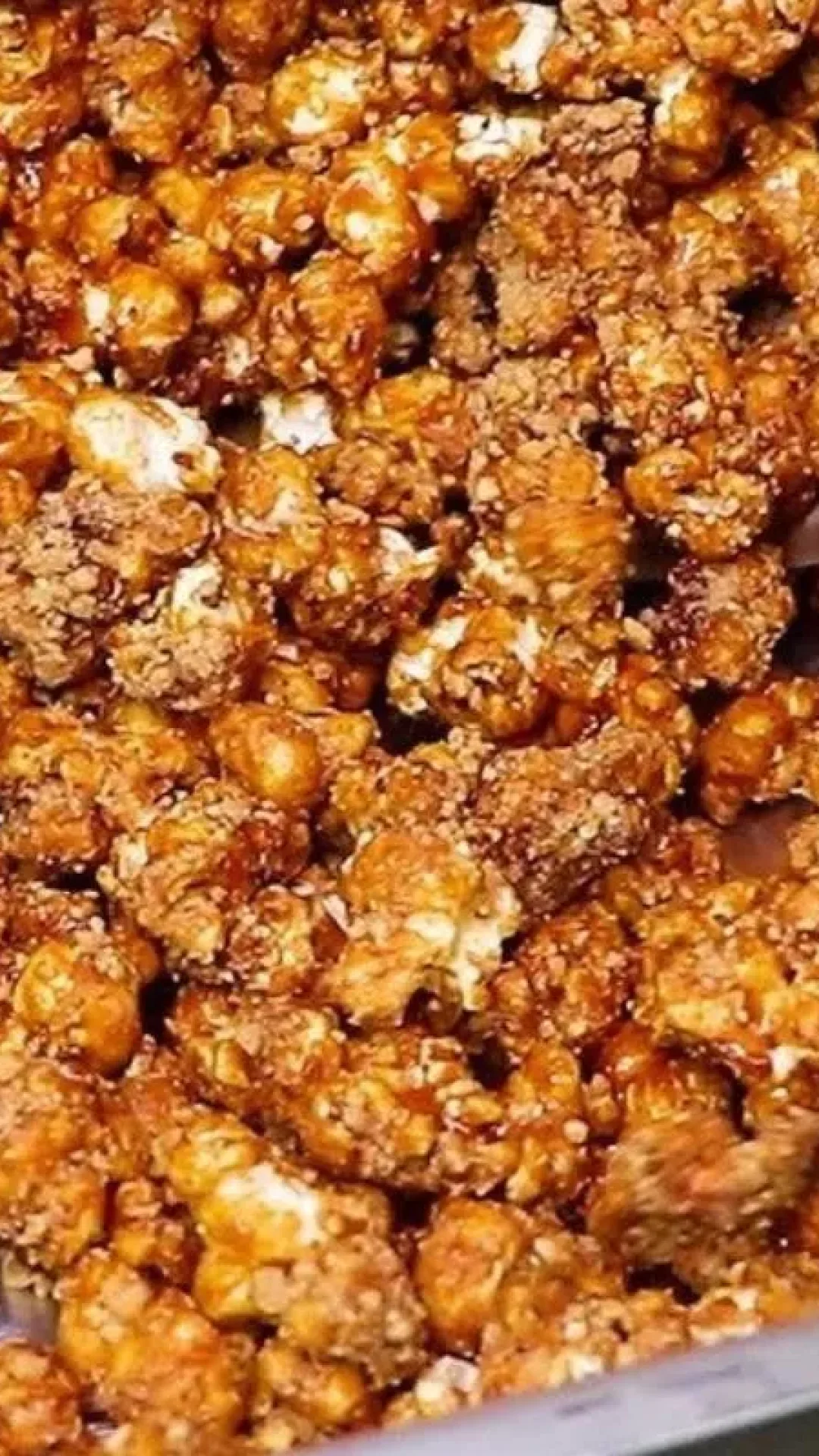 Pipoca caseira de paçoca vai ser a melhor novidade da sua festa junina