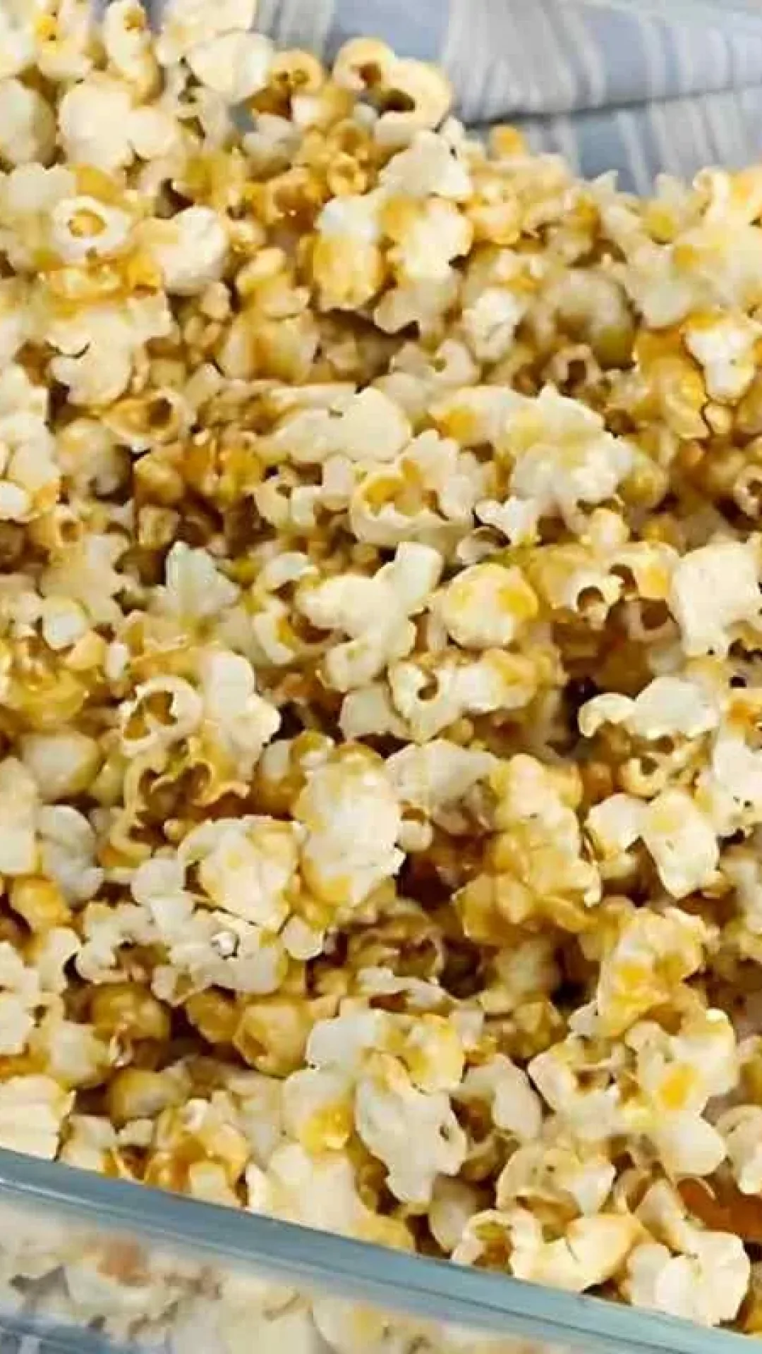 Pipoca doce simples e deliciosa feita na panela comum