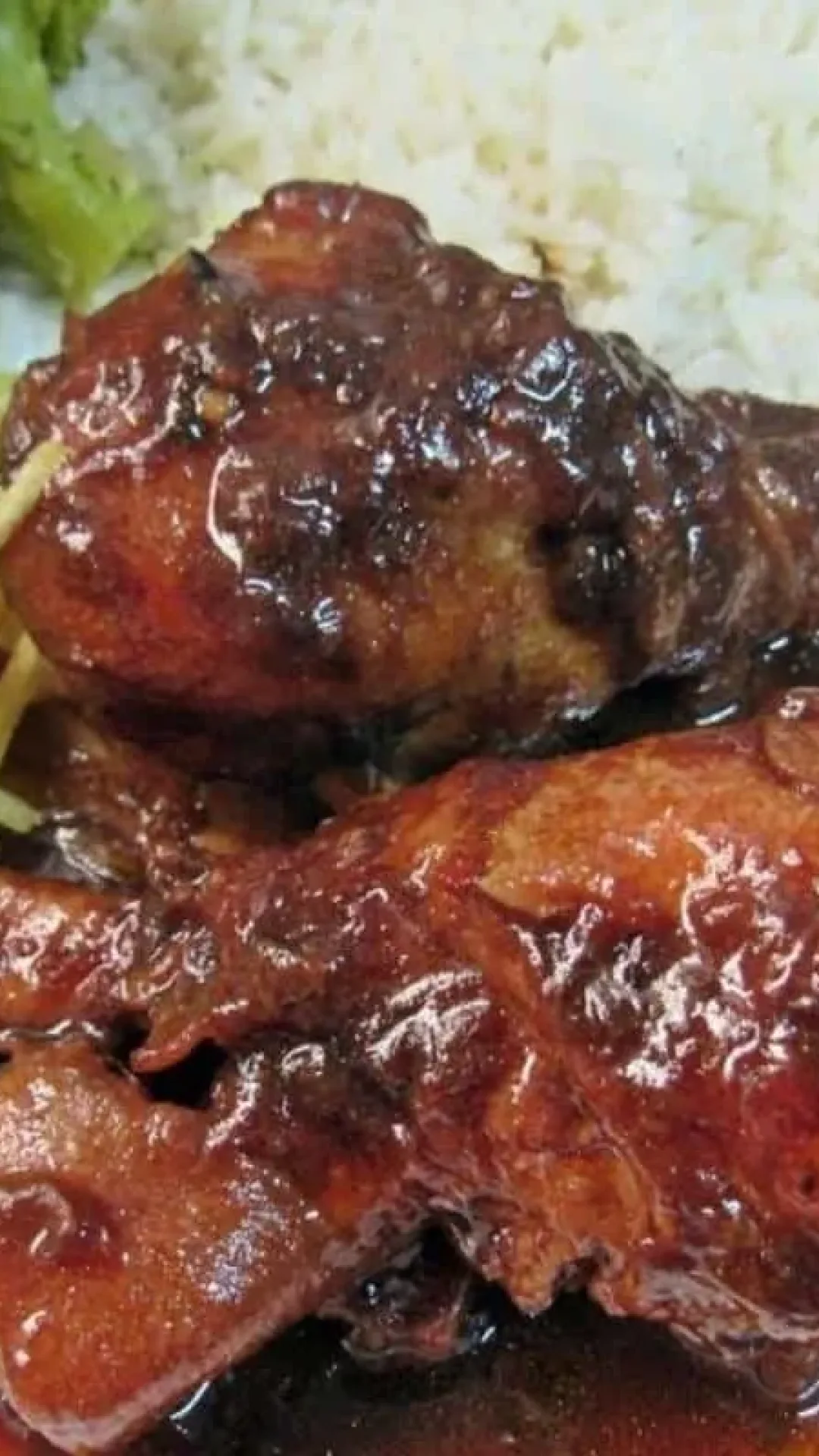 Prepare-se para arrasar no almoço de família fazendo esse Frango Dourado na Cebola