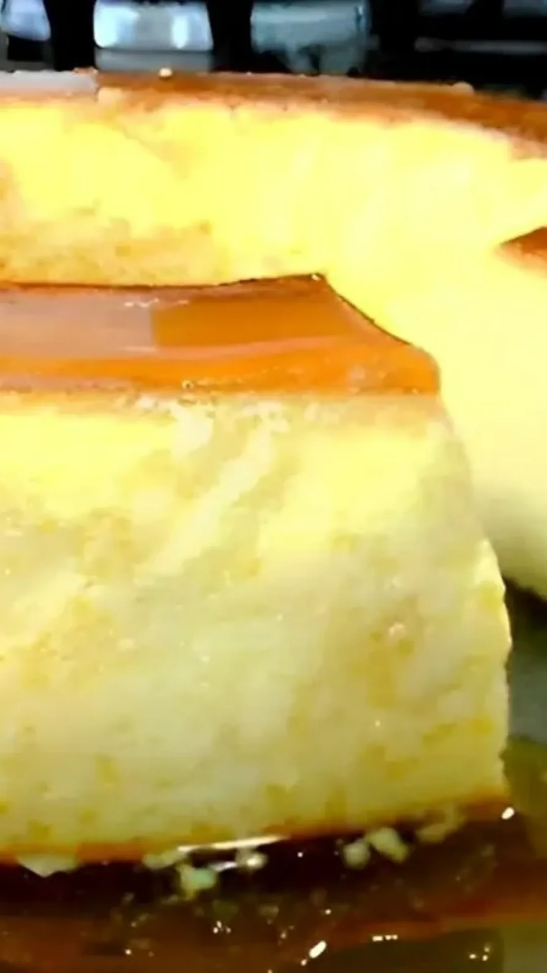 Pudim de 10 minutos é só bater os ingredientes no liquidificador e levar pra gelar