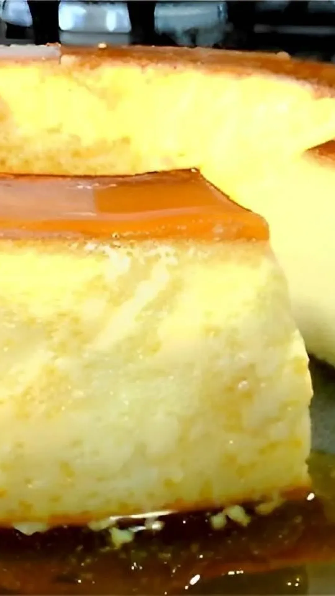 Pudim de 10 minutos que não vai ao forno é só bater os ingredientes e levar para gelar
