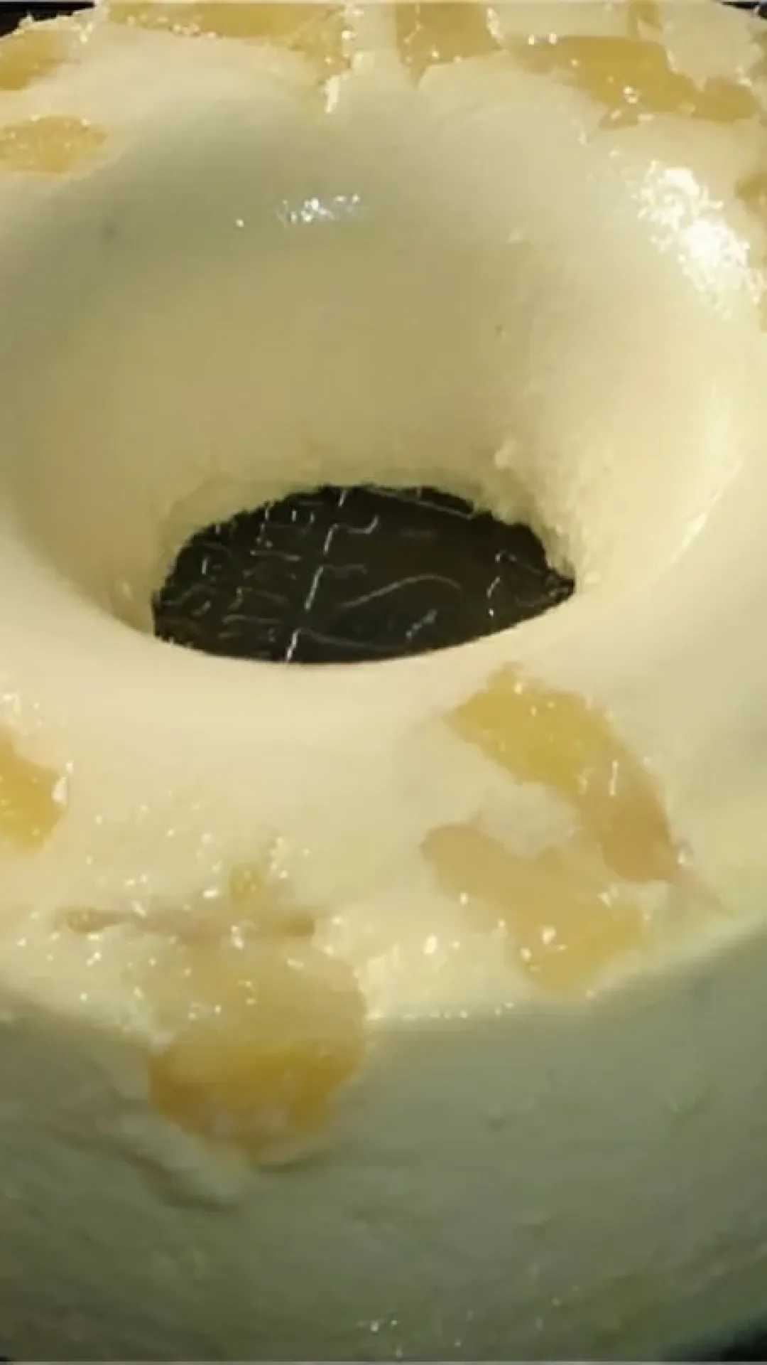 Pudim de abacaxi com gelatina muito fácil de preparar e perfeito para a sobremesa
