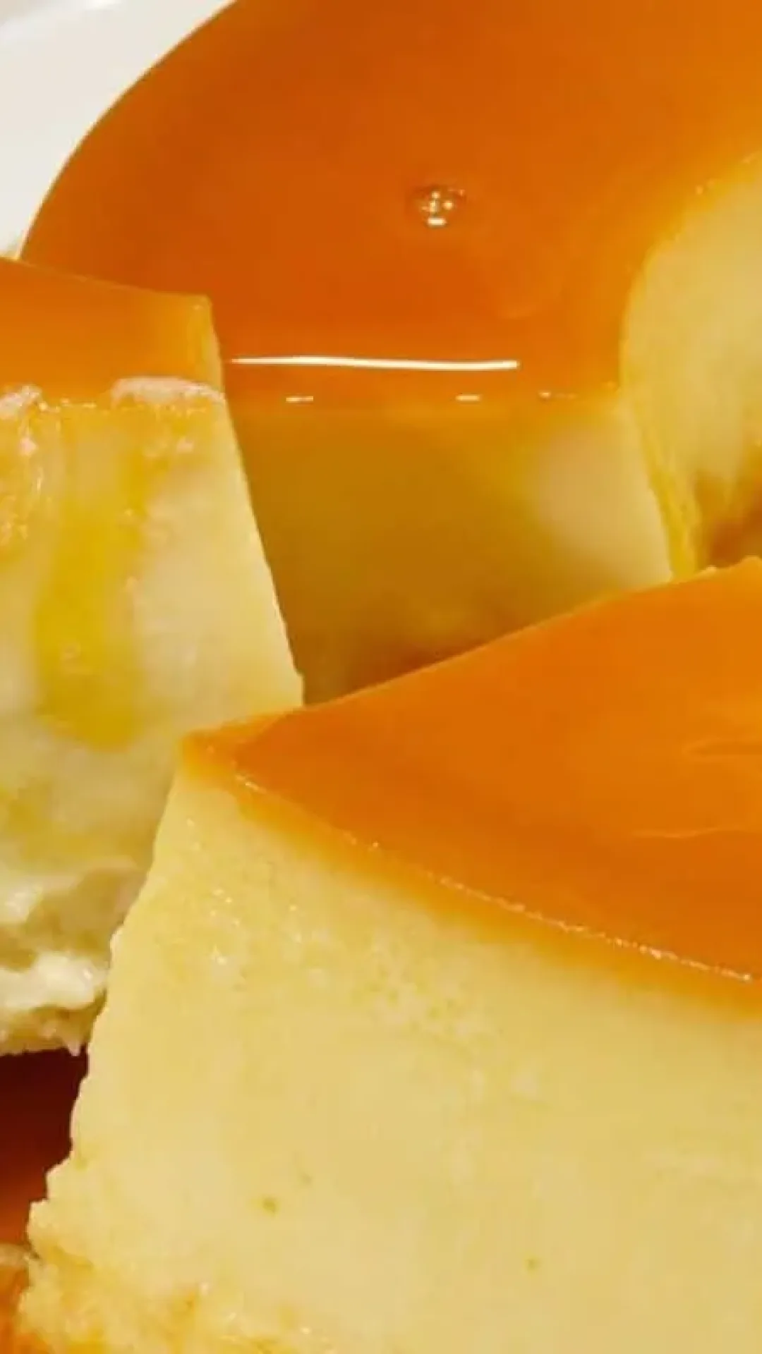 Pudim de abacaxi: leva uma lata da fruta e fica com sabor incrível, diferente de tudo