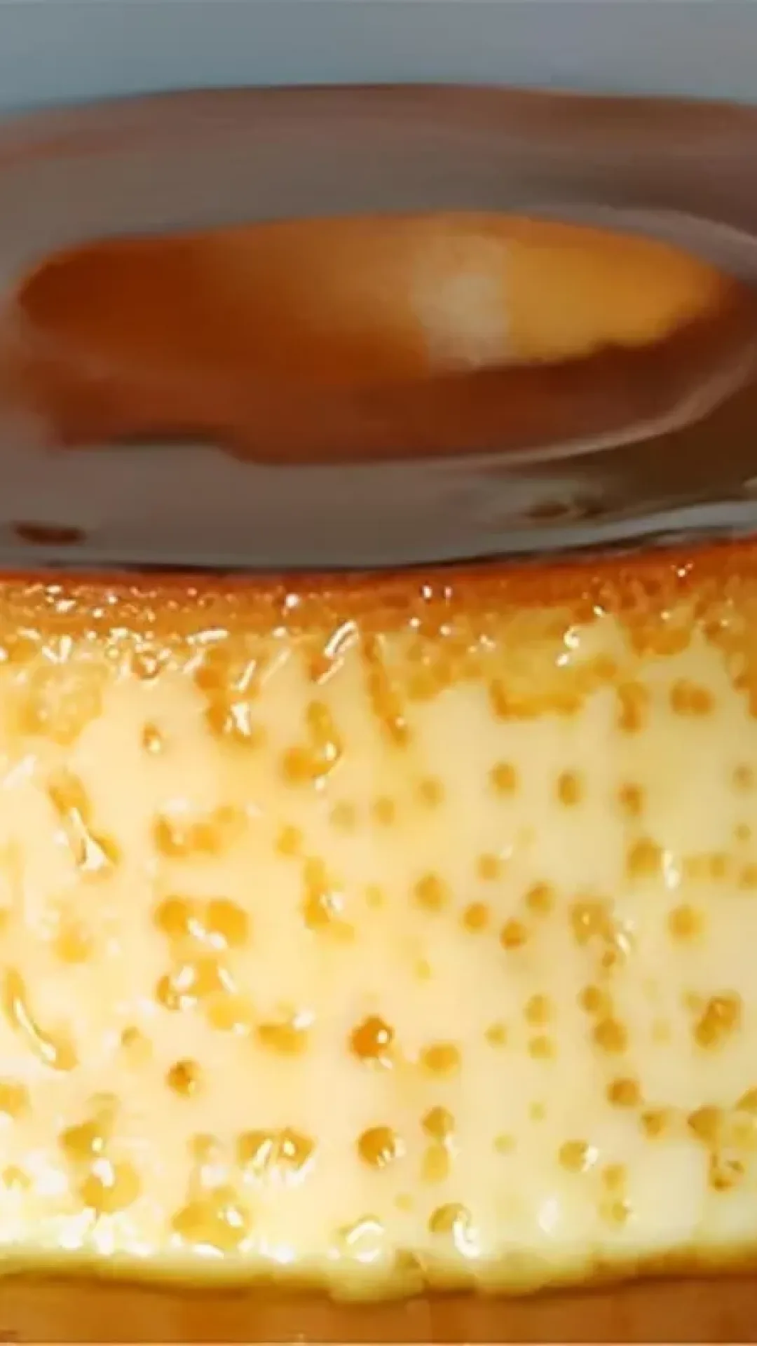 Pudim de geladeira sem ovos e que não vai ao forno é só bater os ingredientes e gelar